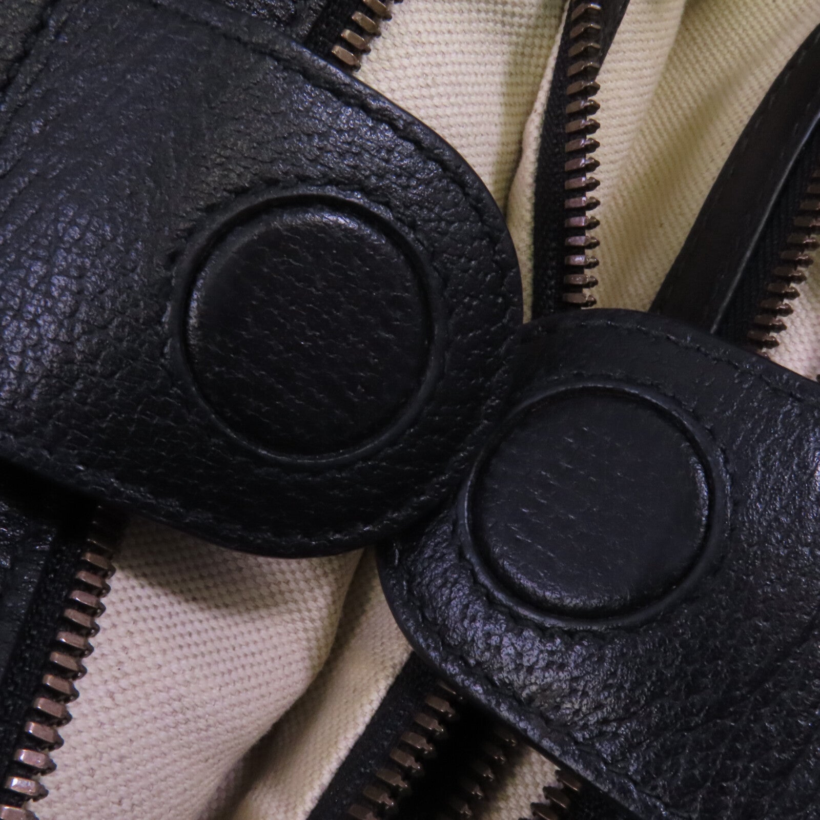 GUCCI 牛皮皮革Bee Star Hand Bag金扣手挽袋