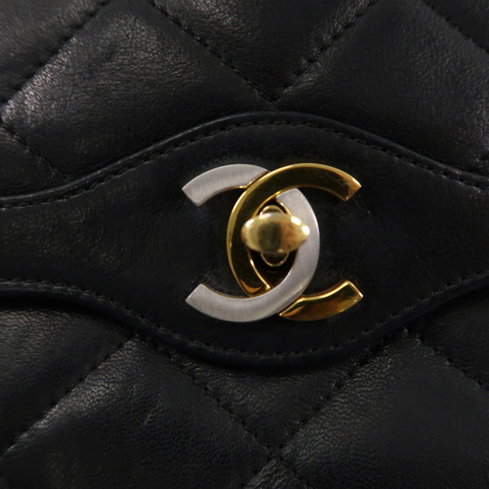 CHANEL 羊皮皮革Paris Limited Edition Vintage Flap Bag鏈帶肩背袋