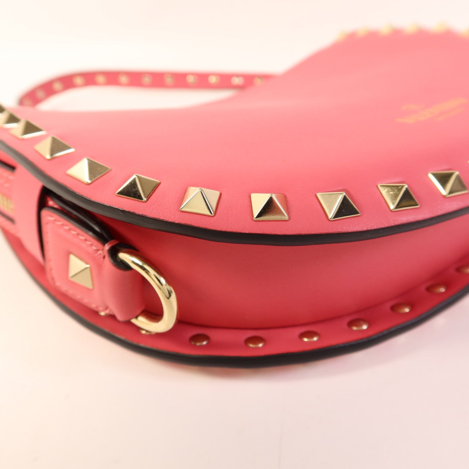 Valentino 牛皮皮革Hand Bag金扣手挽袋