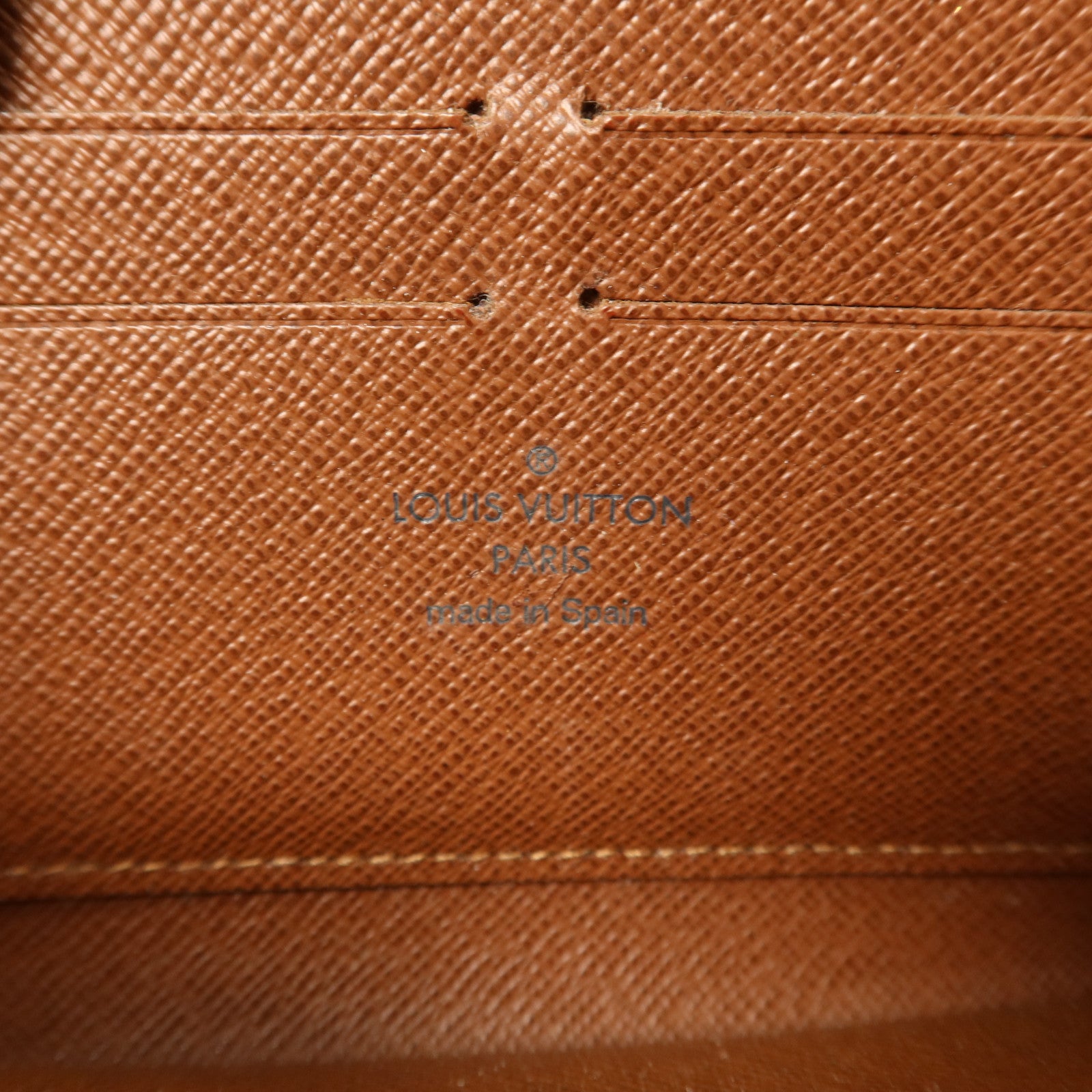 LOUIS VUITTON Monogram Long Round Wallet金扣長錢包
