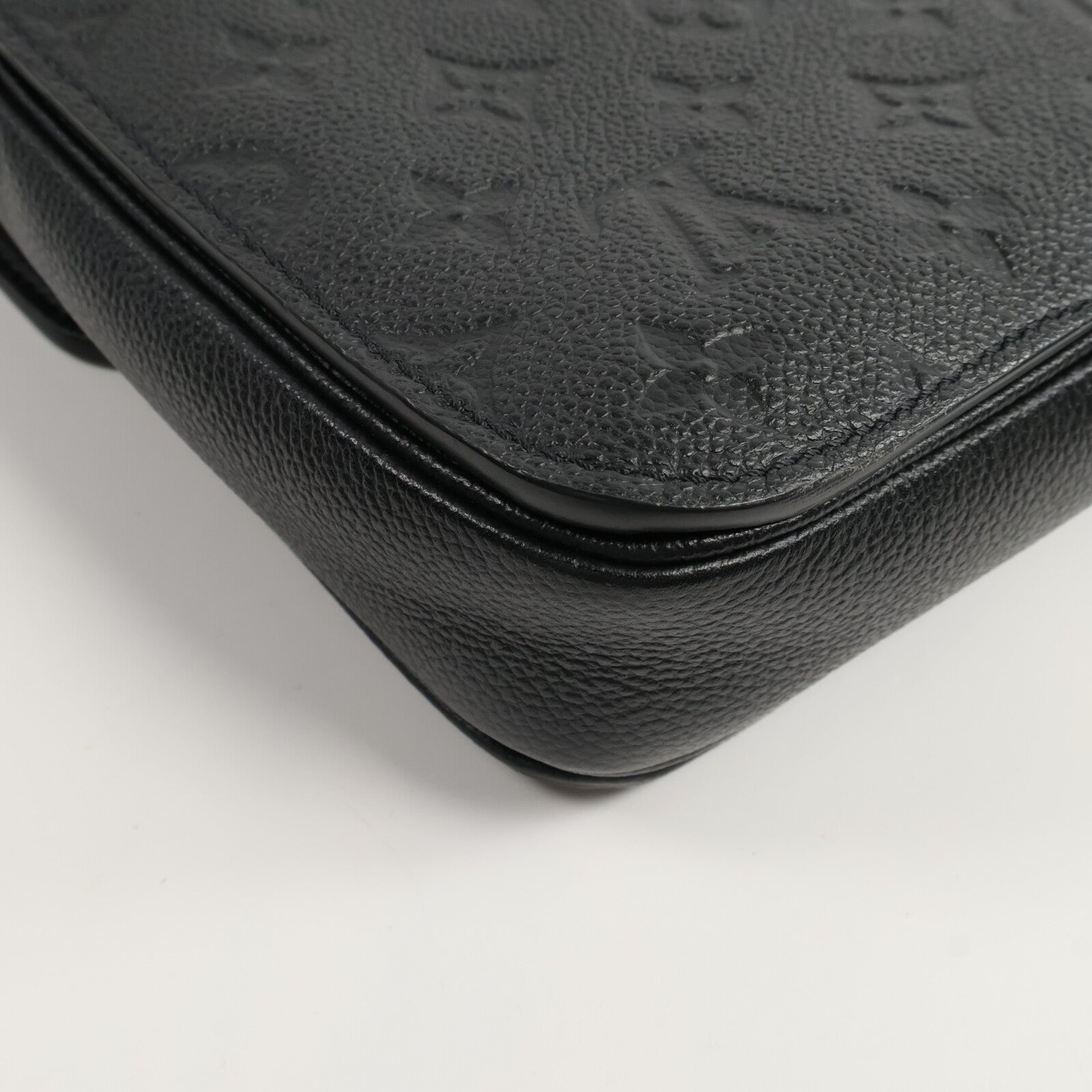 LOUIS VUITTON Monogram Empreinte Pochette Metis金扣手挽肩背兩用袋