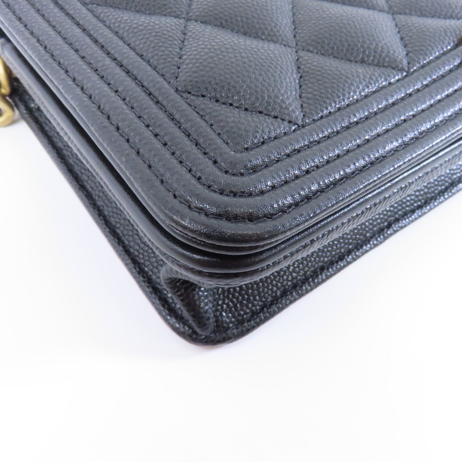 CHANEL 菱格Caviar皮革Boy Wallet On Chain金扣鏈帶肩背袋黑色