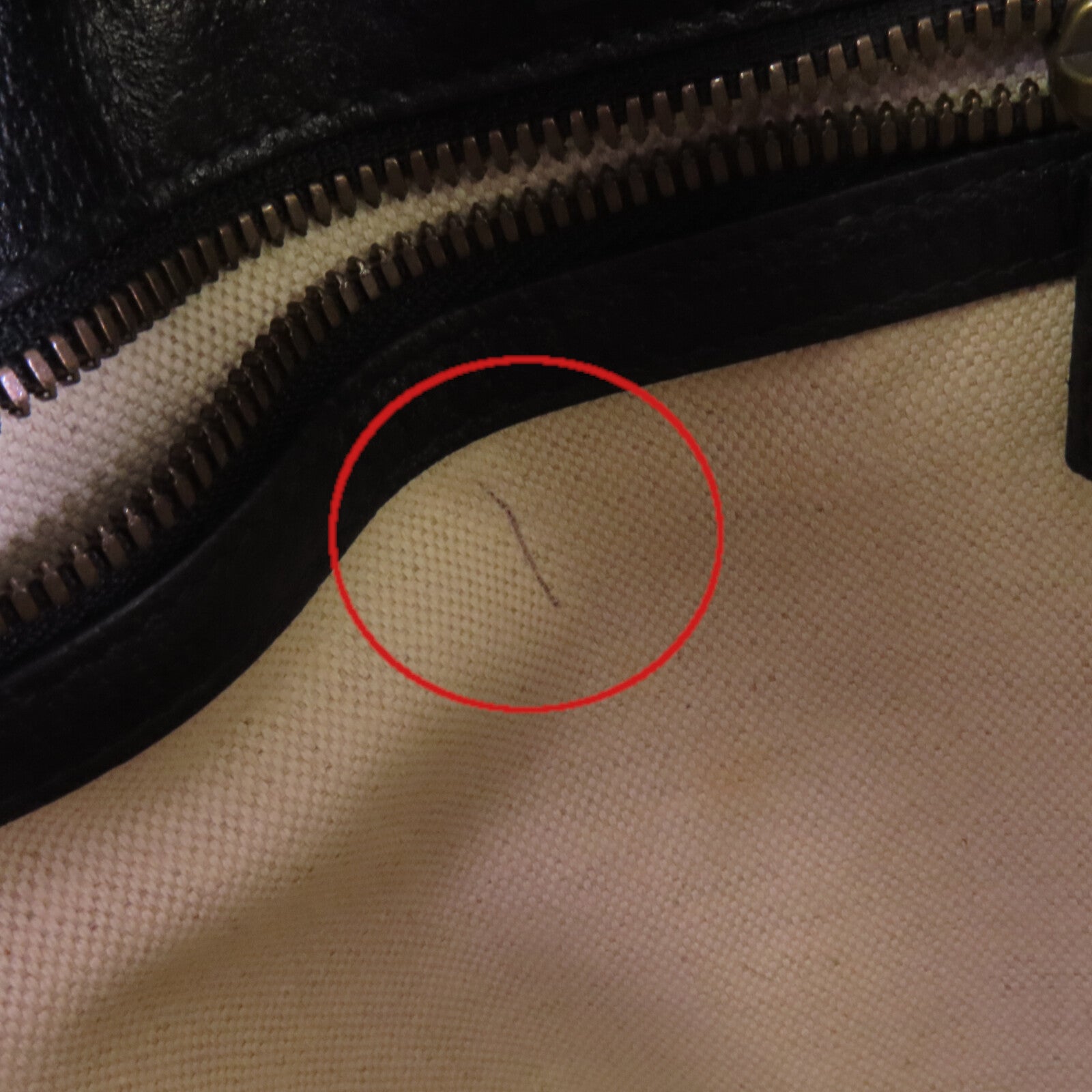 GUCCI 牛皮皮革Bee Star Hand Bag金扣手挽袋