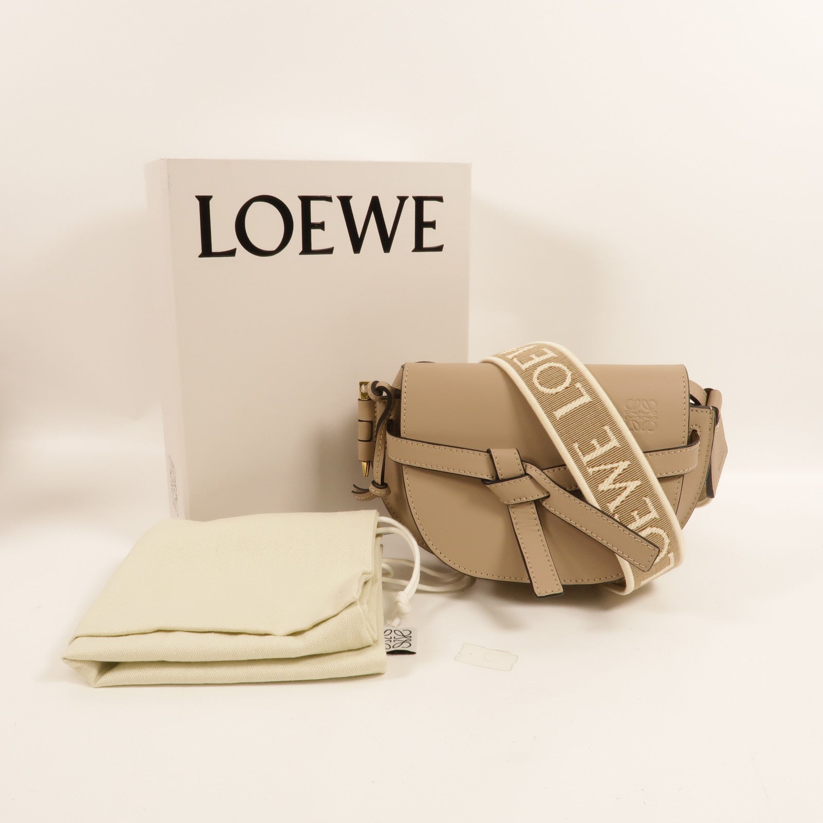 LOEWE 牛皮皮革Mini Gate肩背袋