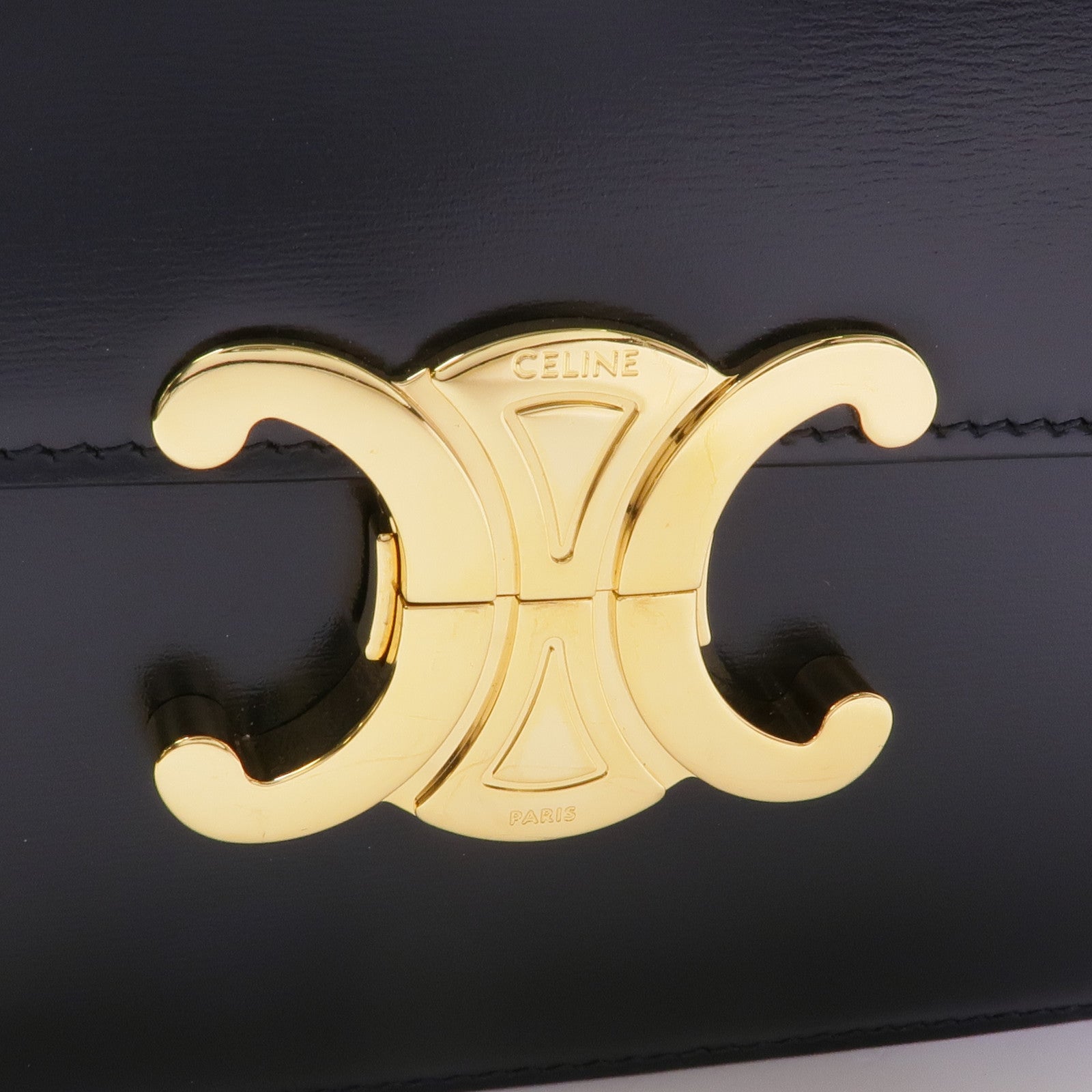 CELINE 牛皮皮革Classique Triomphe金扣肩背袋
