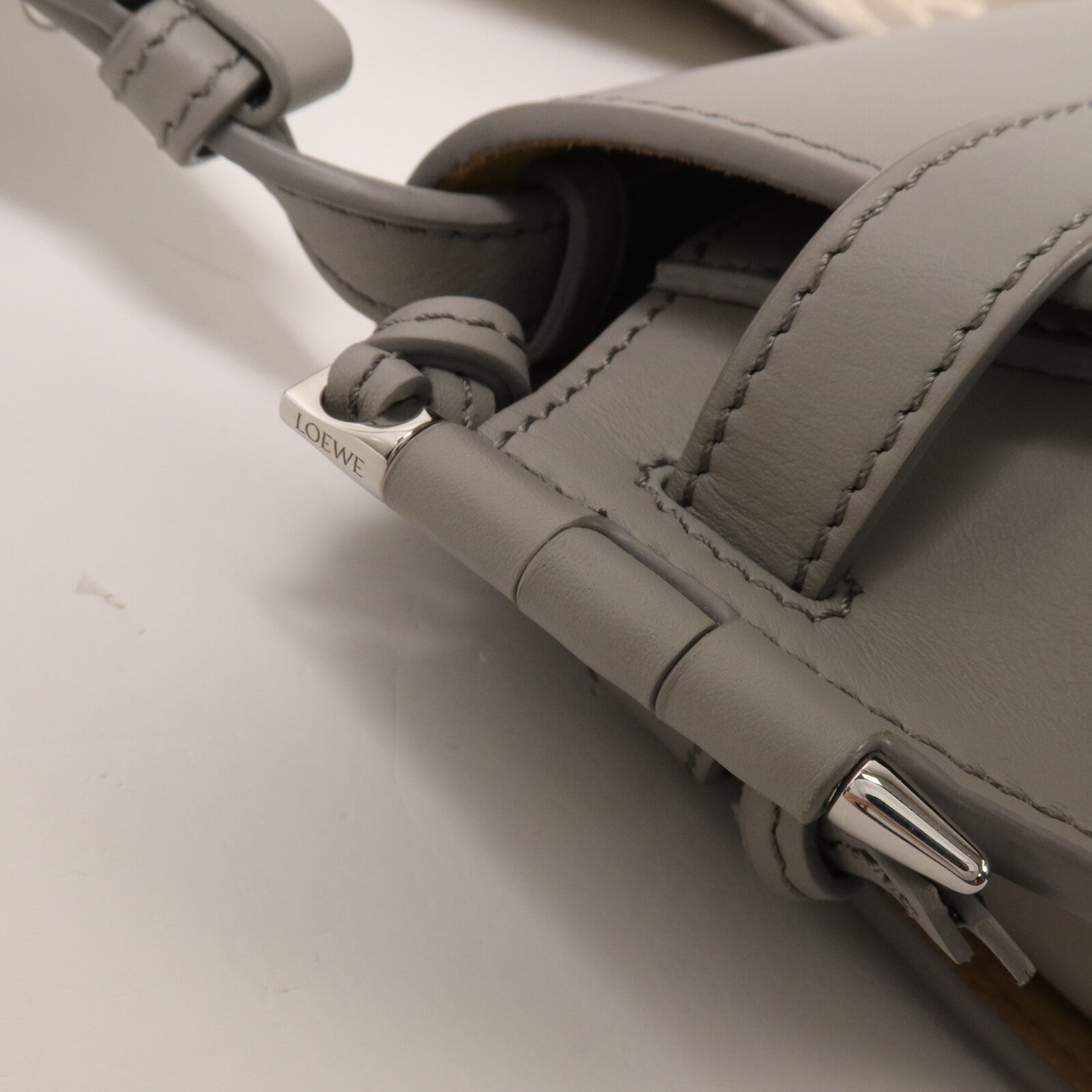 LOEWE 牛皮皮革Mini Gate肩背袋
