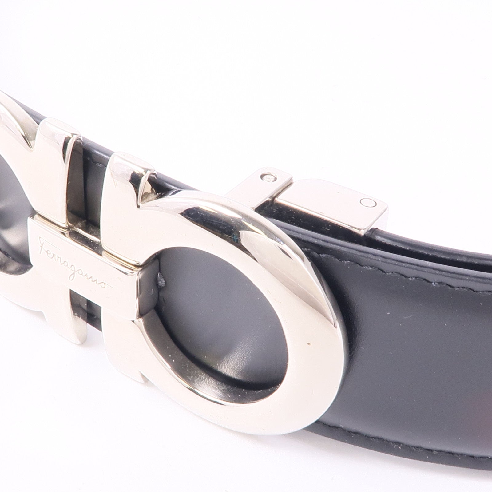 Salvatore Ferragamo 皮革Belt銀扣皮帶