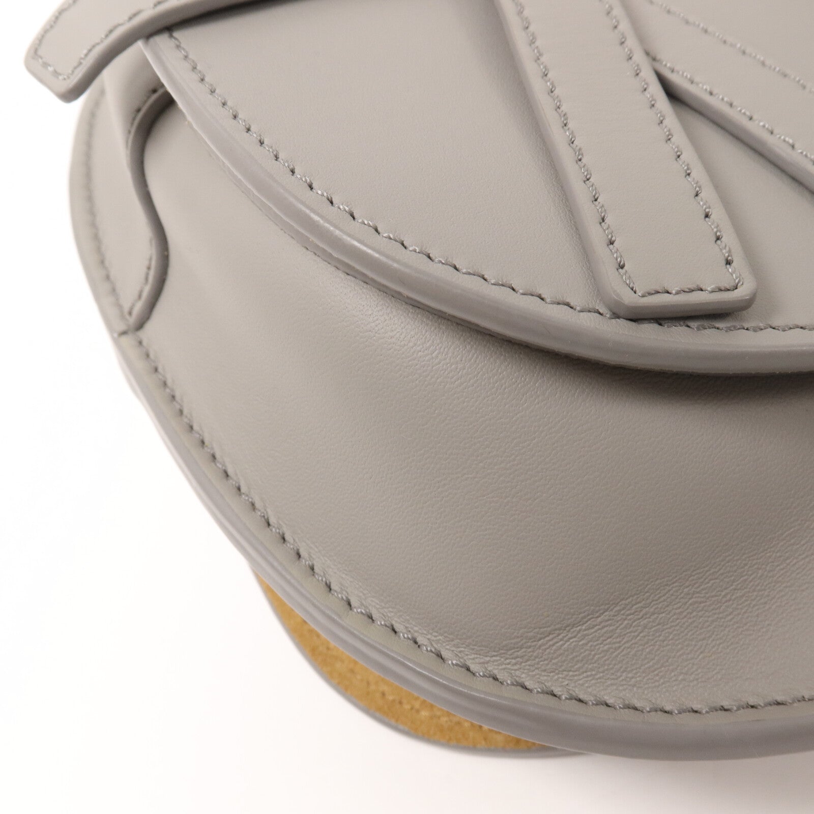 LOEWE 牛皮皮革Mini Gate肩背袋