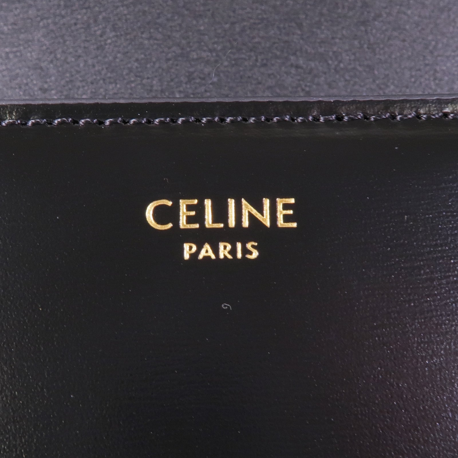 CELINE 牛皮皮革Classique Triomphe金扣肩背袋