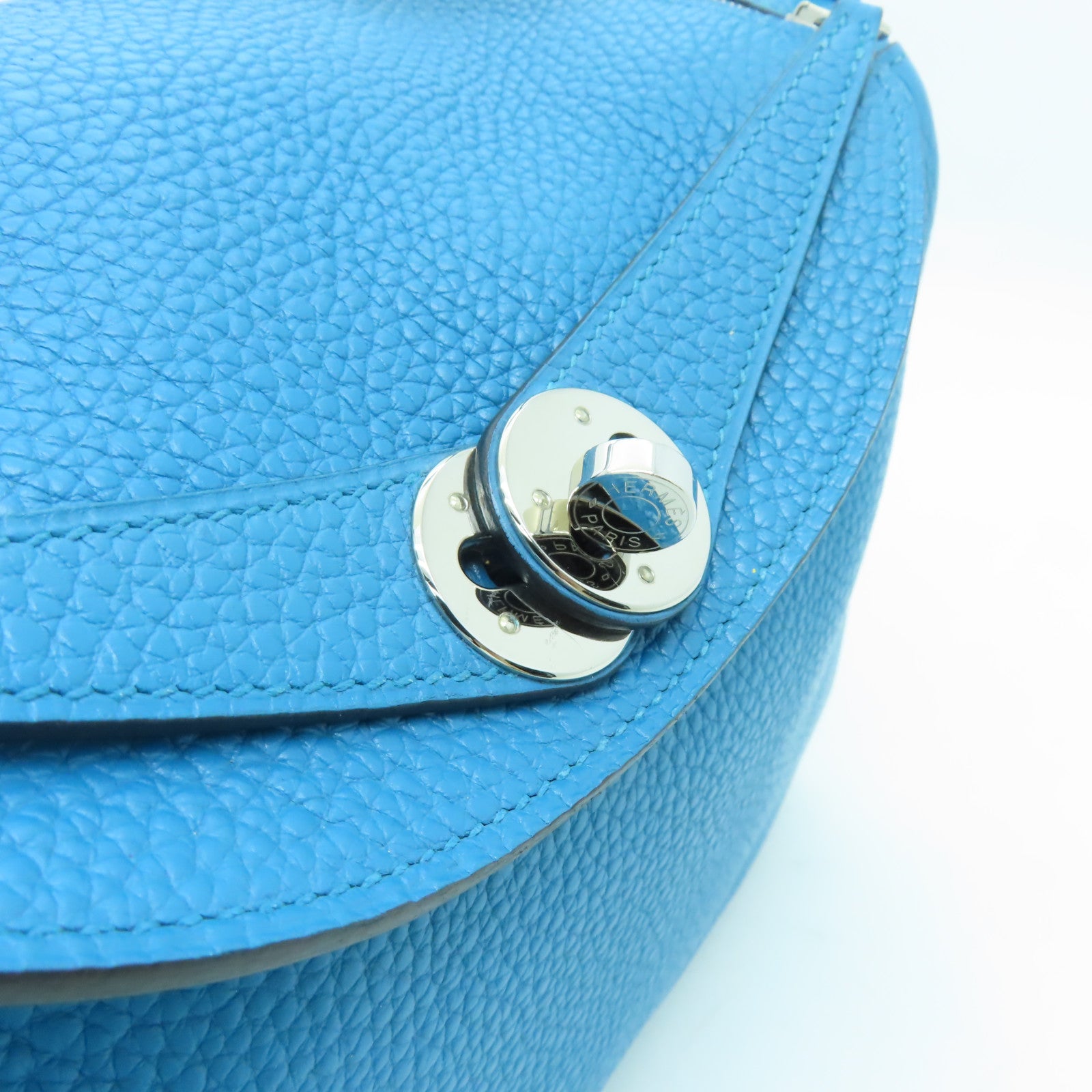 HERMES 【清倉大減價】Clemence皮革Lindy 26銀扣手挽肩背兩用袋Turquoise綠松石色