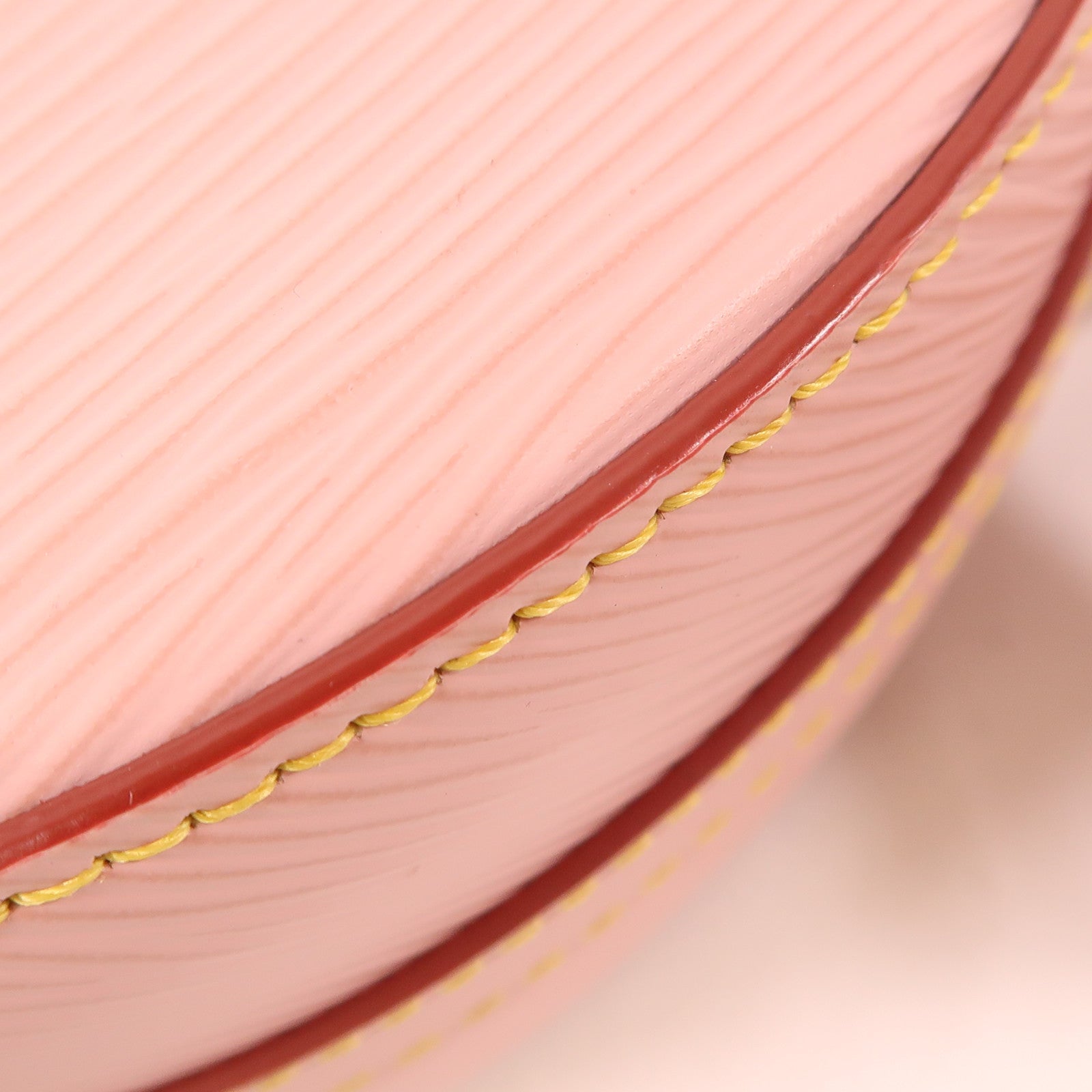 LOUIS VUITTON Epi Saint Cloud銀扣肩背袋