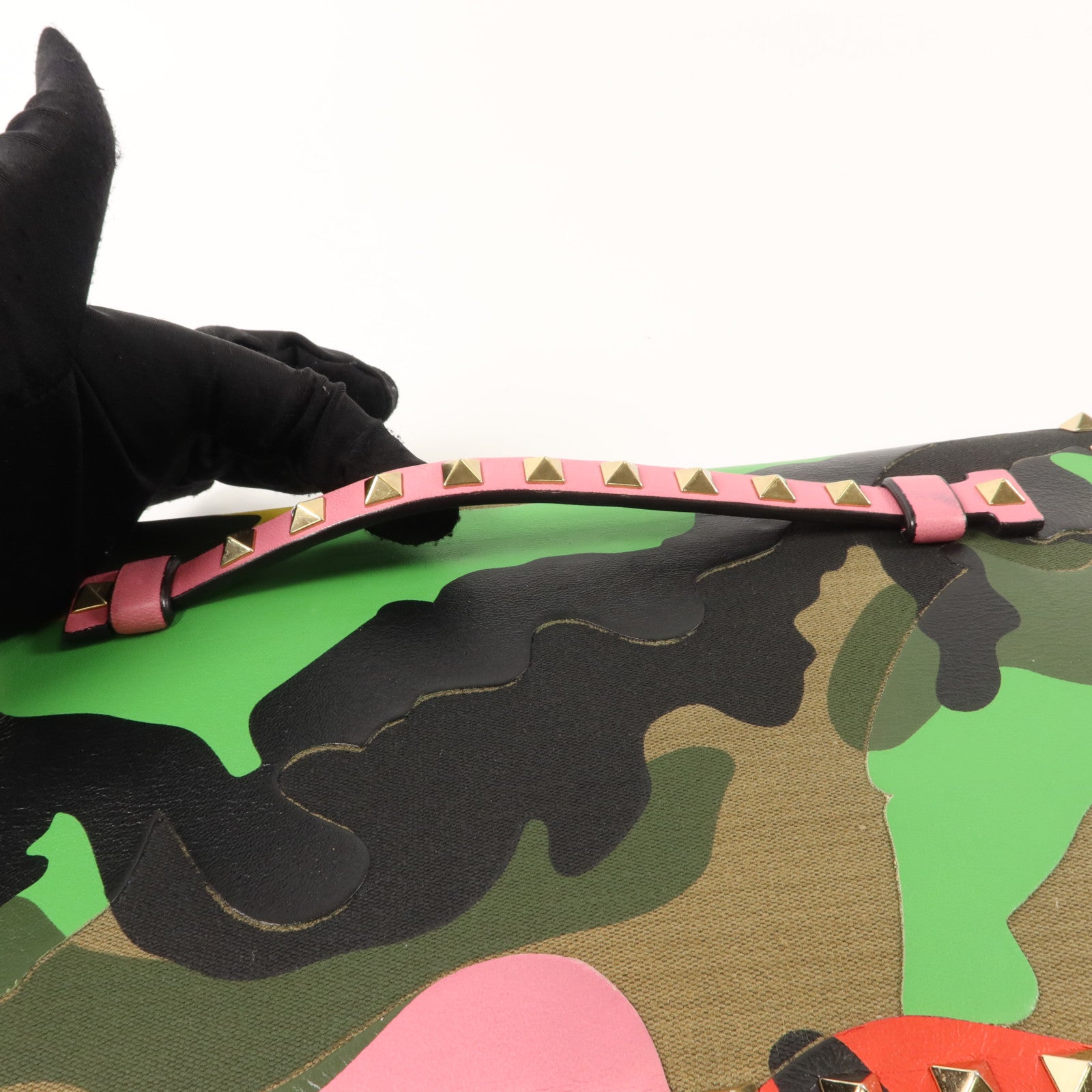 Valentino 帆布/牛皮皮革Camouflage Rockstud Wristlet Clutch手拿包