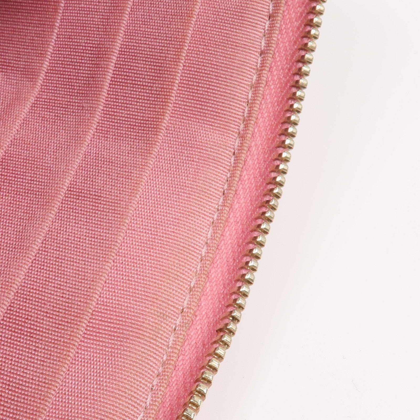 CHANEL 牛皮皮革Zipper Long Wallet金扣長錢包