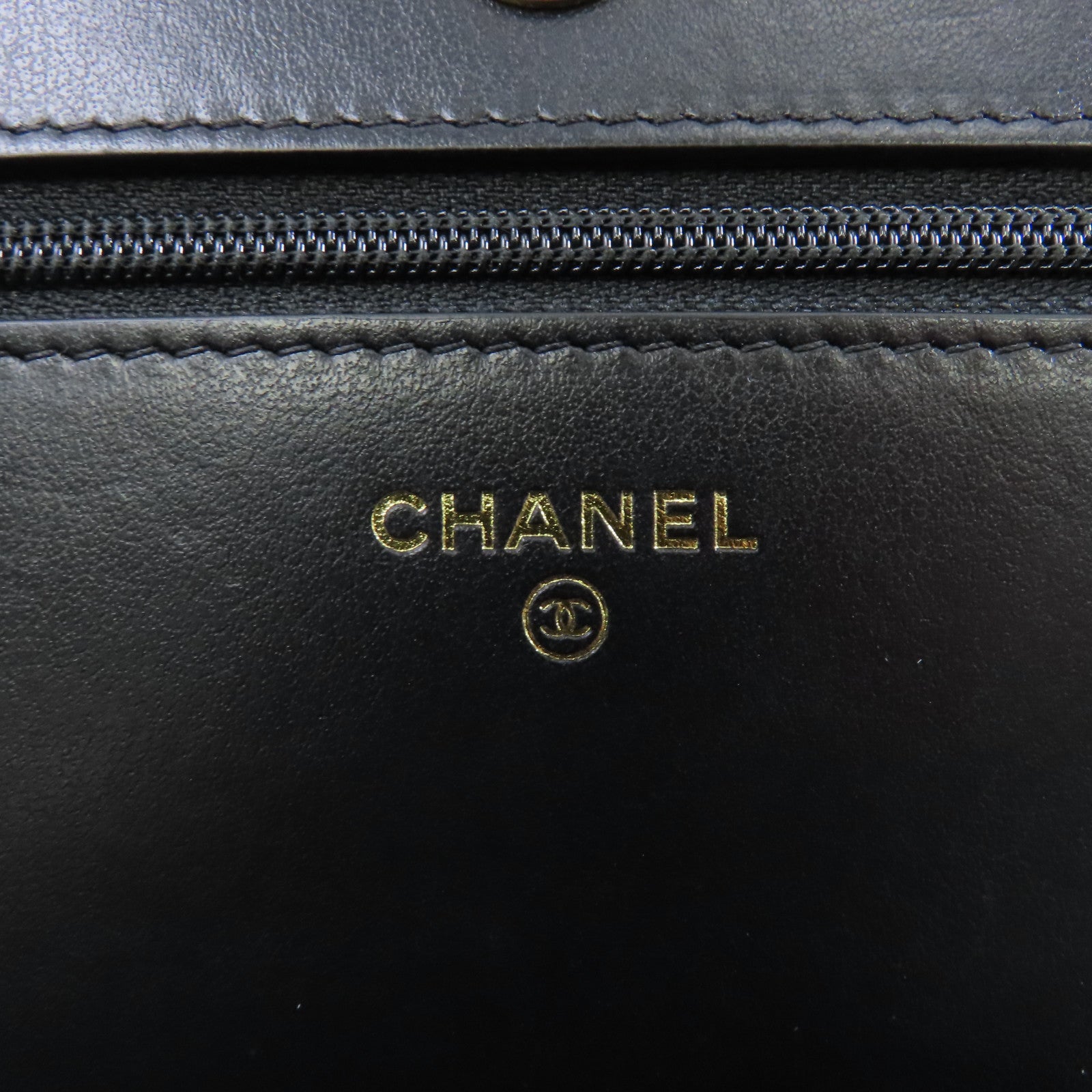 CHANEL 菱格Caviar皮革Boy Wallet On Chain金扣鏈帶肩背袋黑色