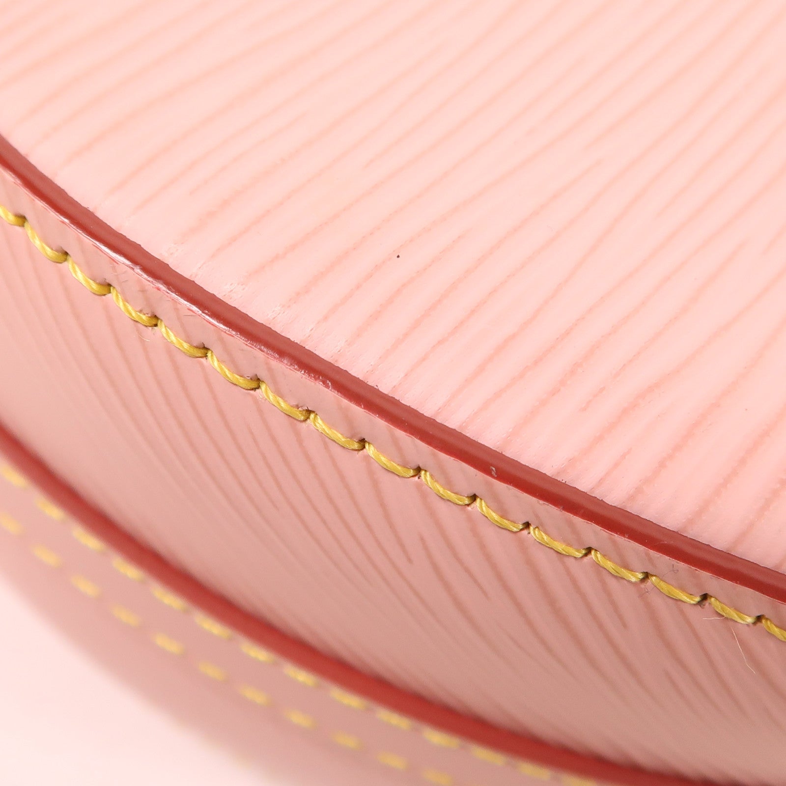 LOUIS VUITTON Epi Saint Cloud銀扣肩背袋