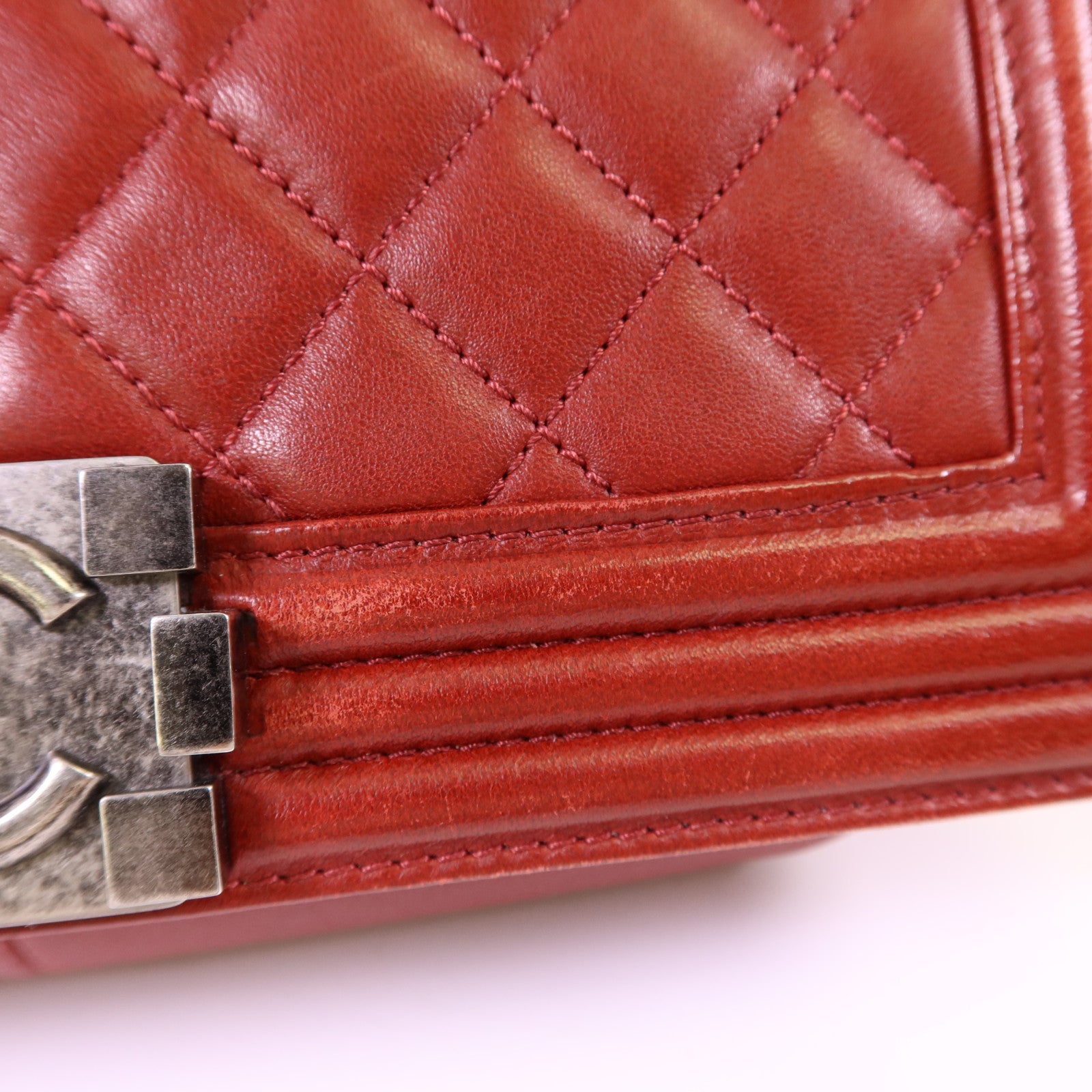 CHANEL 羊皮皮革Boy 25銀扣鏈帶肩背袋