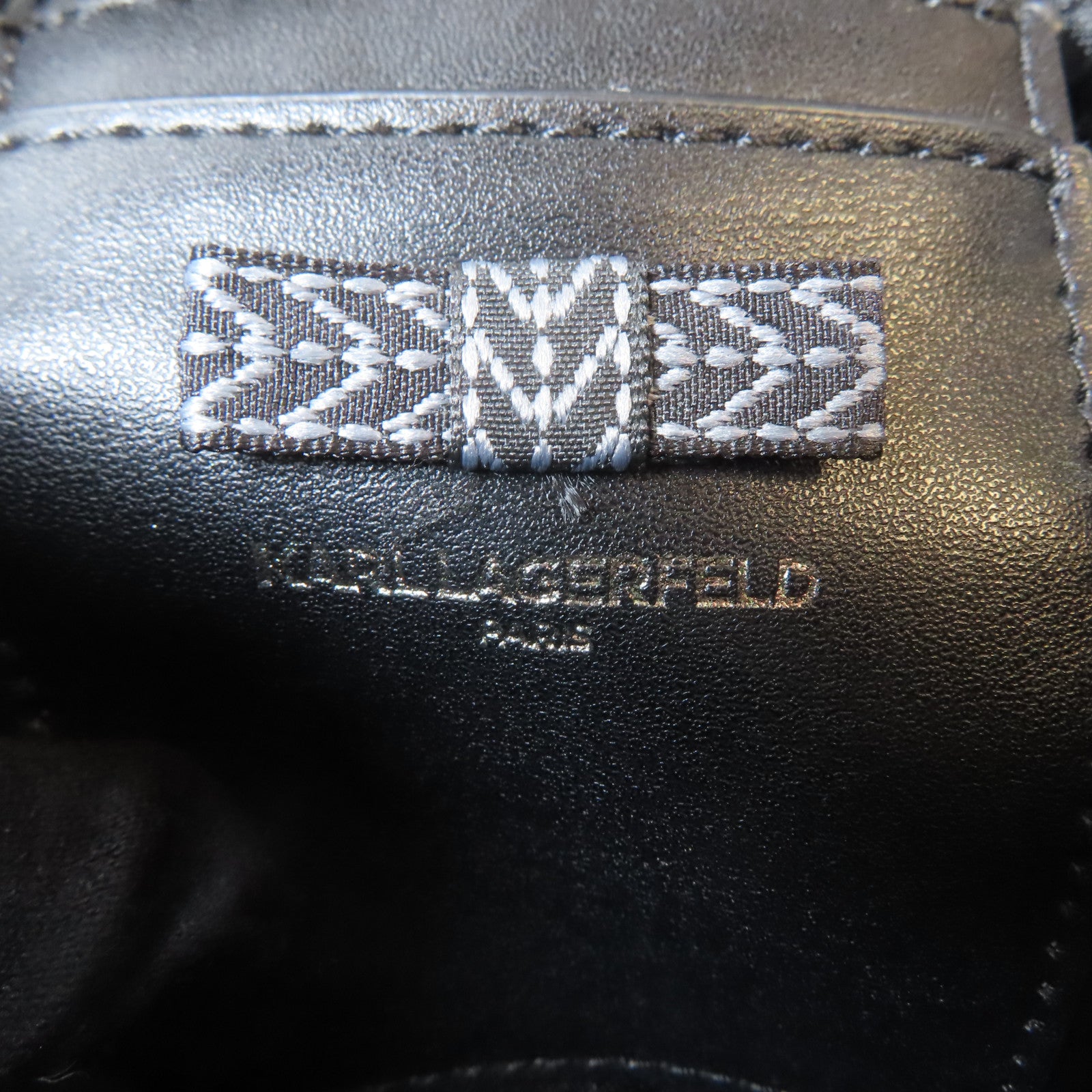 KARL LAGERFELD 牛皮皮革Karl Lagerfeld 2 Way Bucket Bag銀扣手挽肩背兩用袋黑色
