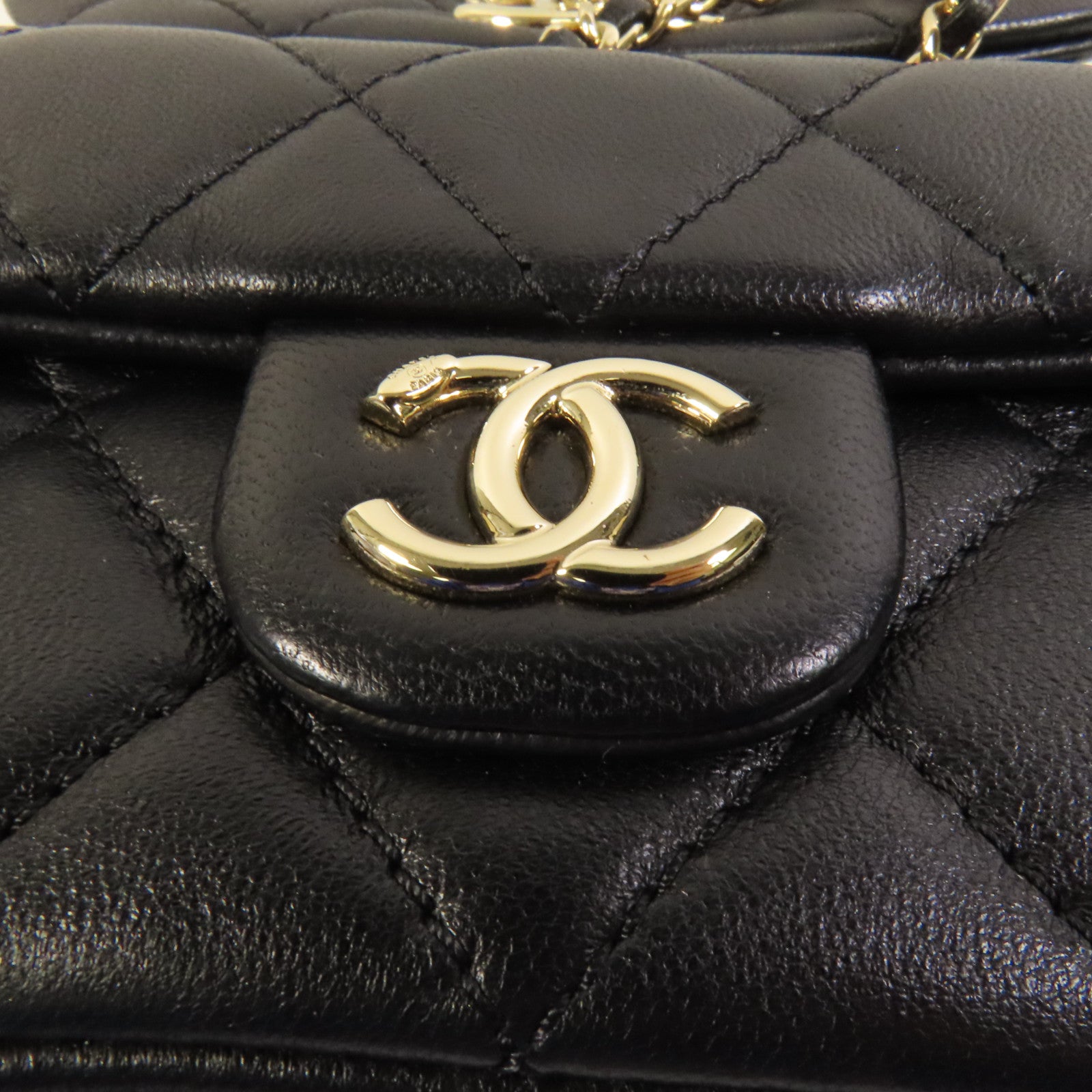 CHANEL 【激減優惠】牛皮皮革Duma Backpack金扣背包