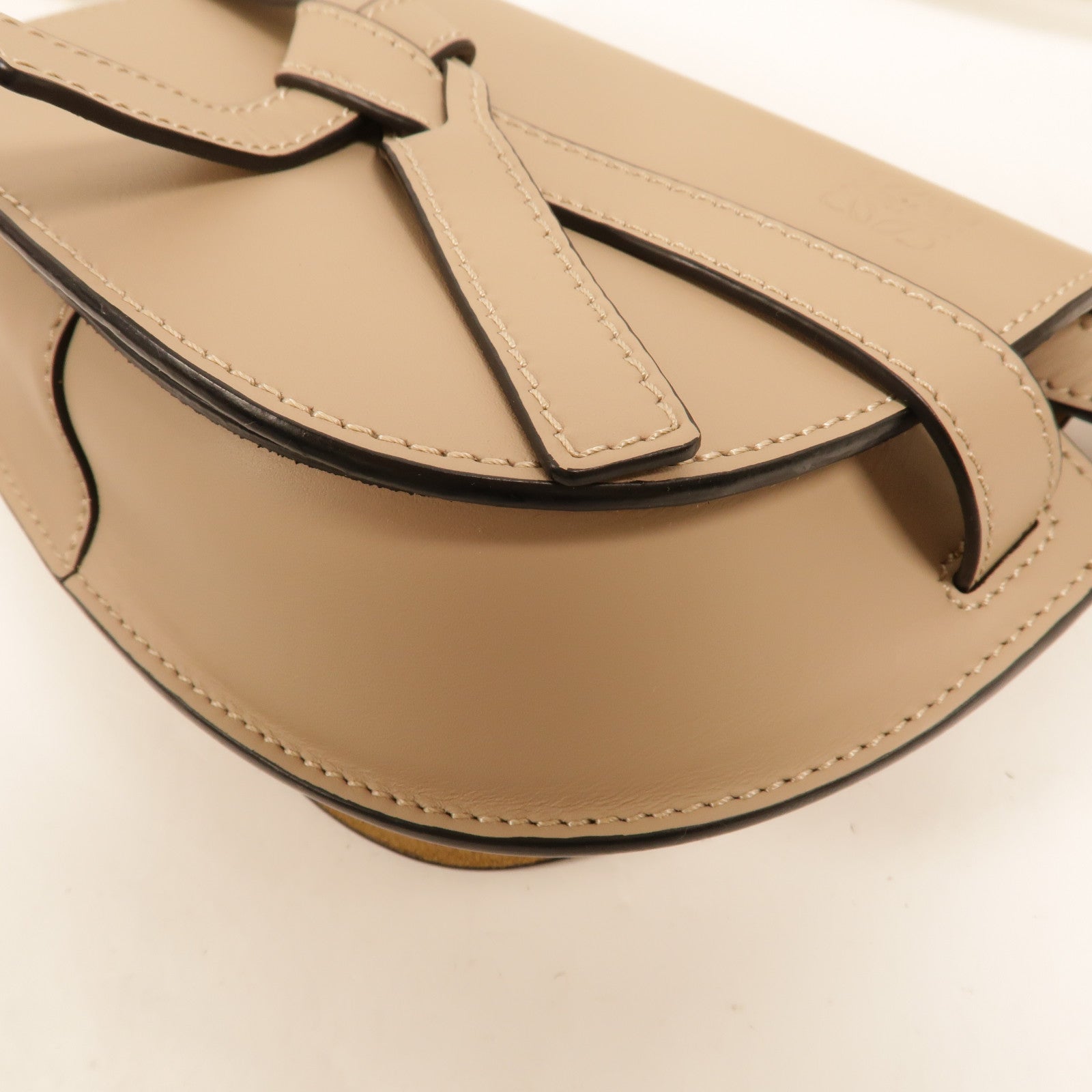 LOEWE 牛皮皮革Mini Gate肩背袋