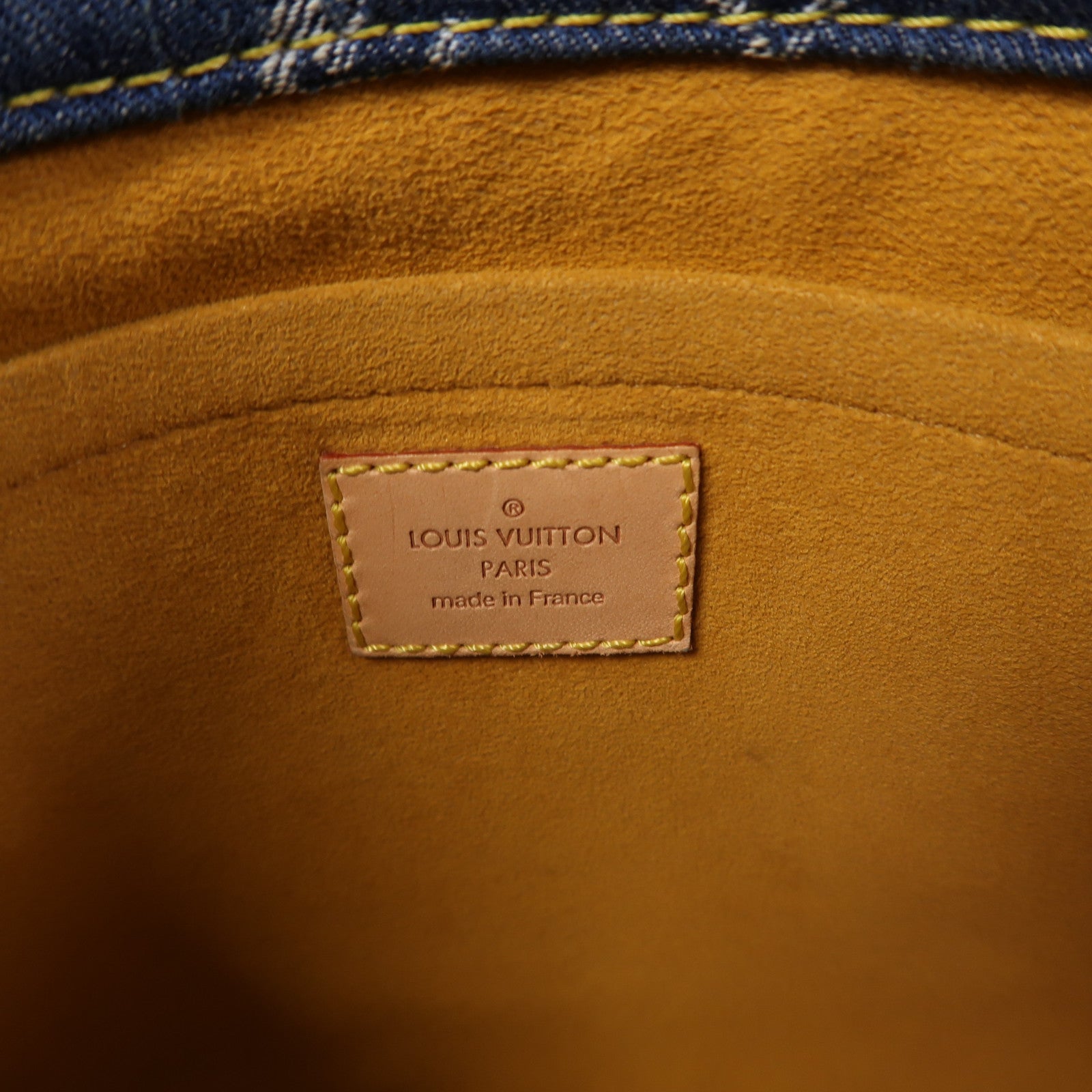 LOUIS VUITTON Monogram Denim Flat Shopper金扣手挽袋藍色