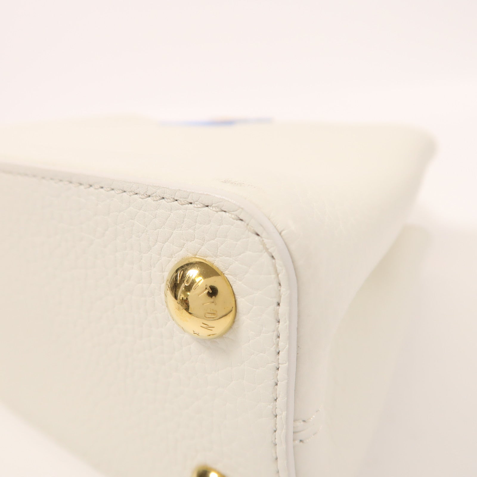 LOUIS VUITTON Taurillon Capucines BB金扣手挽肩背兩用袋