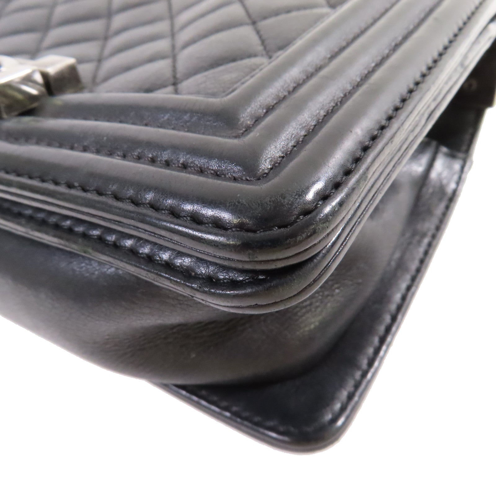 CHANEL 菱格牛皮皮革Boy Chanel 20 Chain Shoulder Bag銀扣鏈帶肩背袋黑色