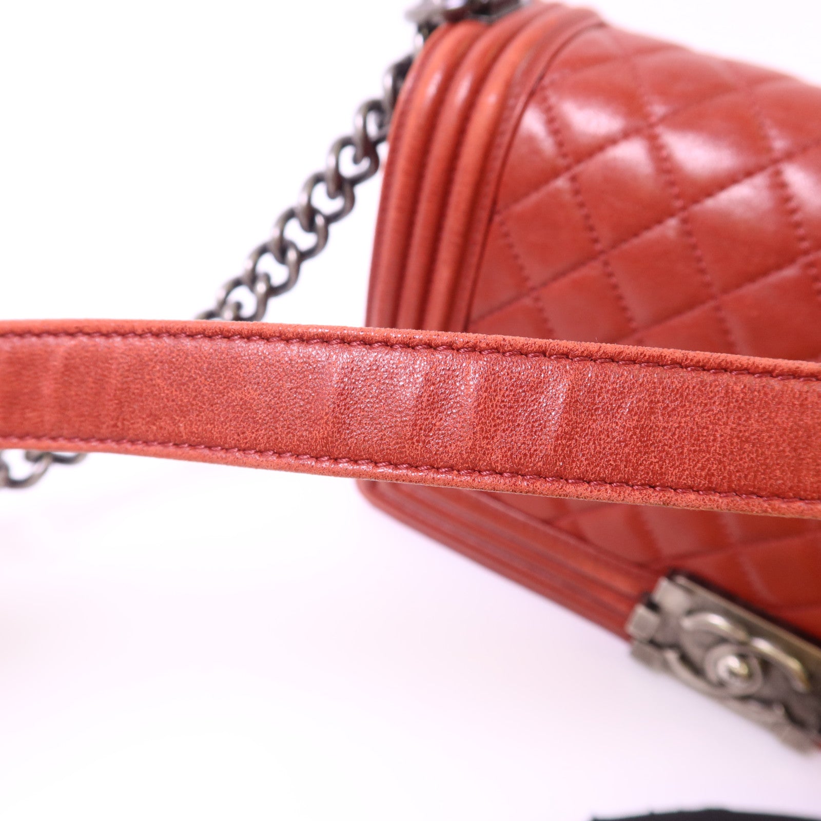 CHANEL 羊皮皮革Boy 25銀扣鏈帶肩背袋