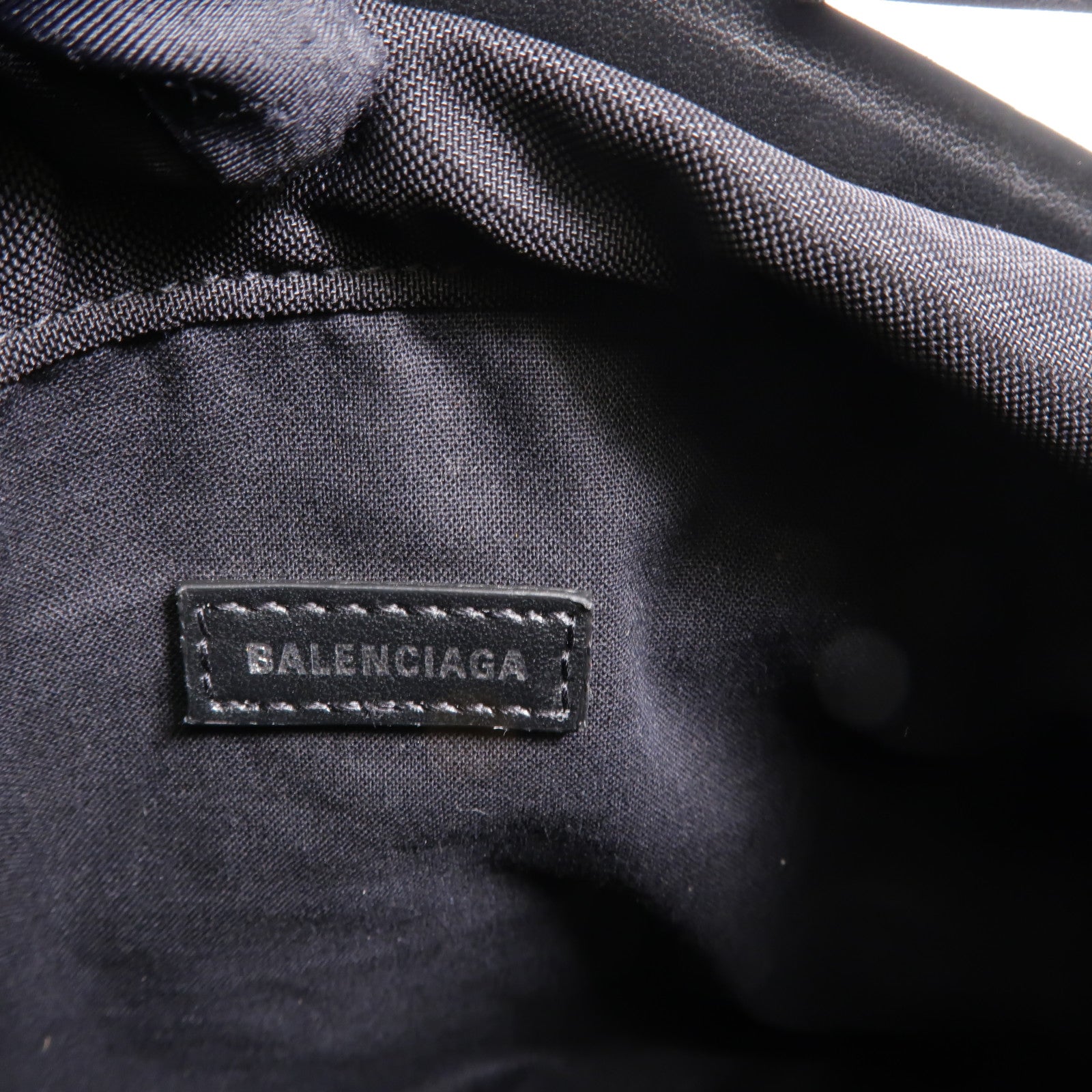 BALENCIAGA 漆皮皮革Neo Basket手挽肩背兩用袋