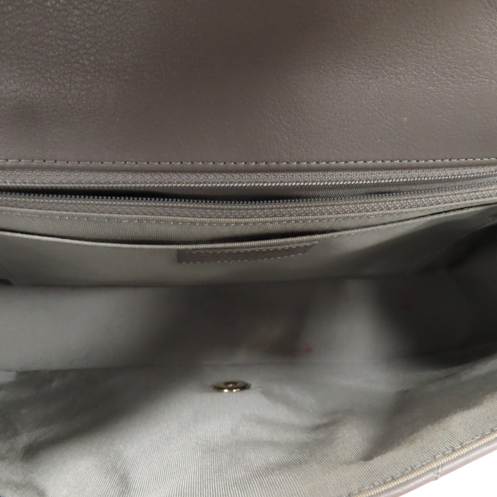 CHANEL 【激減優惠】斜紋牛皮皮革Statement Flap金扣鏈帶肩背袋灰色
