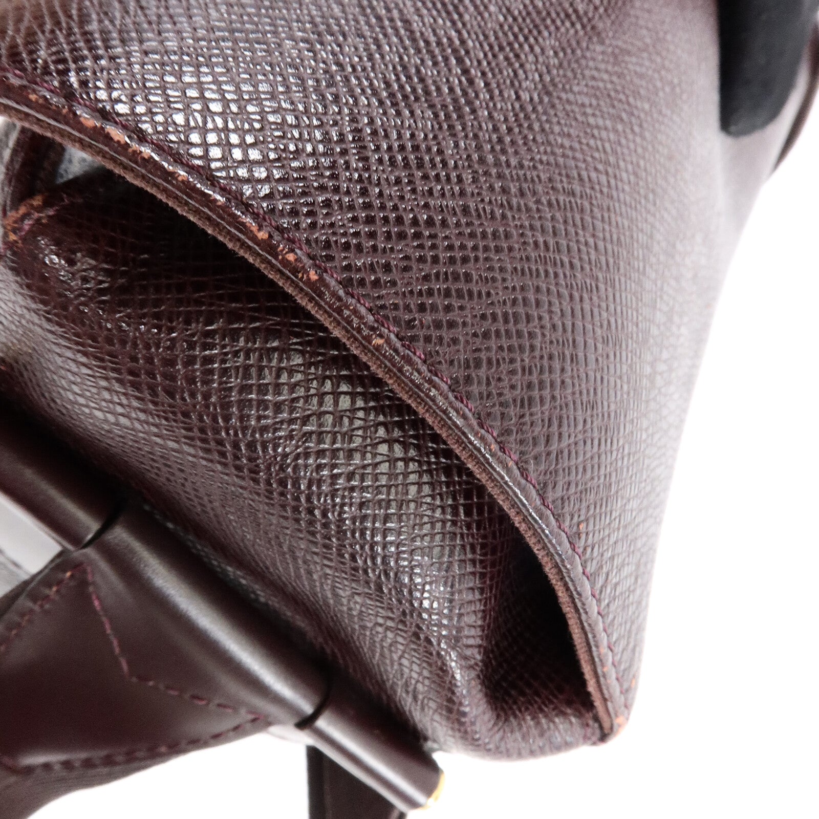 LOUIS VUITTON Taiga Yaranga肩背袋