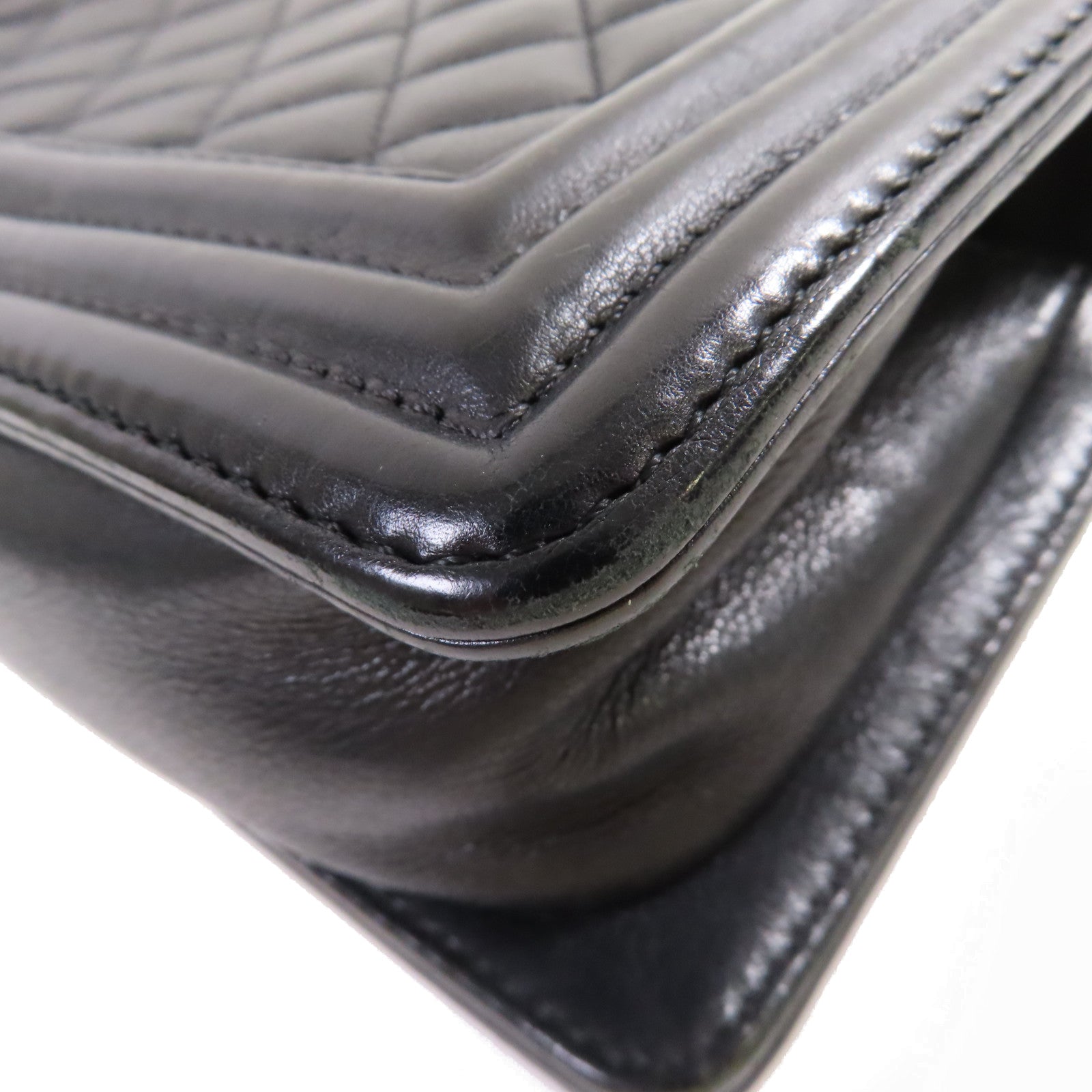 CHANEL 菱格牛皮皮革Boy Chanel 20 Chain Shoulder Bag銀扣鏈帶肩背袋黑色