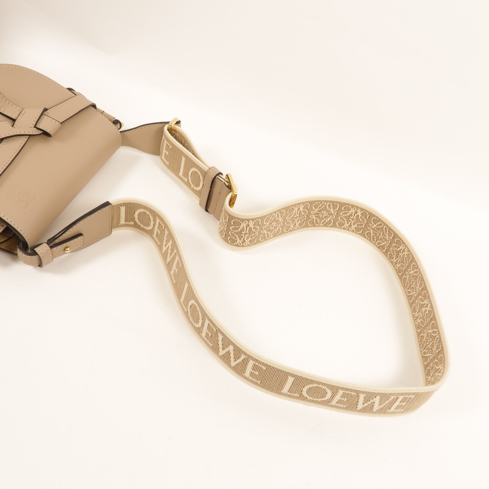LOEWE 牛皮皮革Mini Gate肩背袋