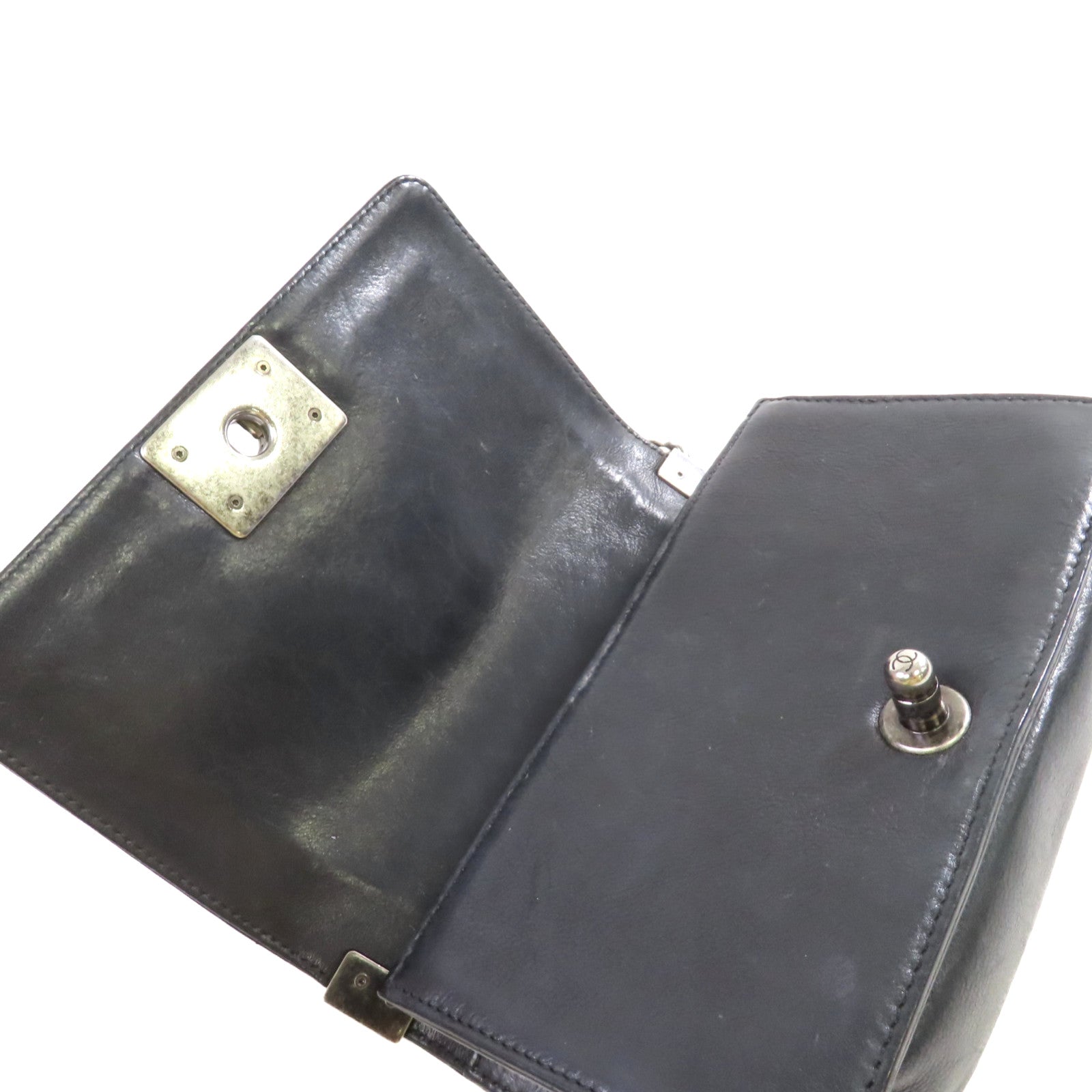 CHANEL 菱格牛皮皮革Boy Chanel 20 Chain Shoulder Bag銀扣鏈帶肩背袋黑色