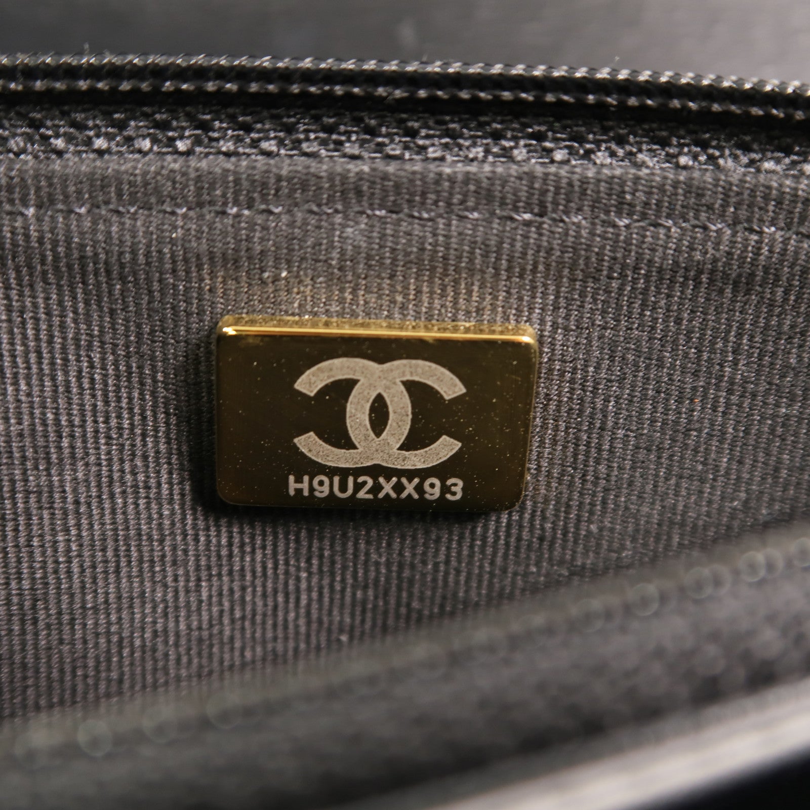 CHANEL 牛皮皮革Boy Wallet On Chain鏈帶肩背袋