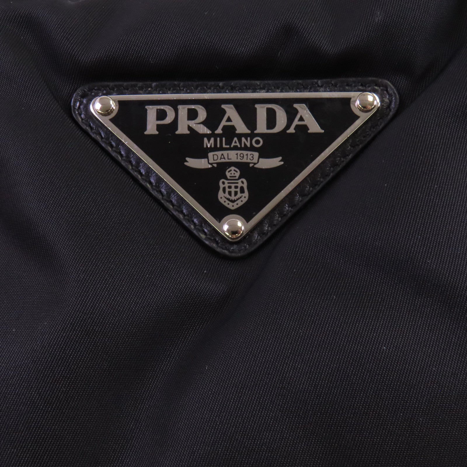 PRADA 尼龍Prada Soft Padded Mini手挽袋