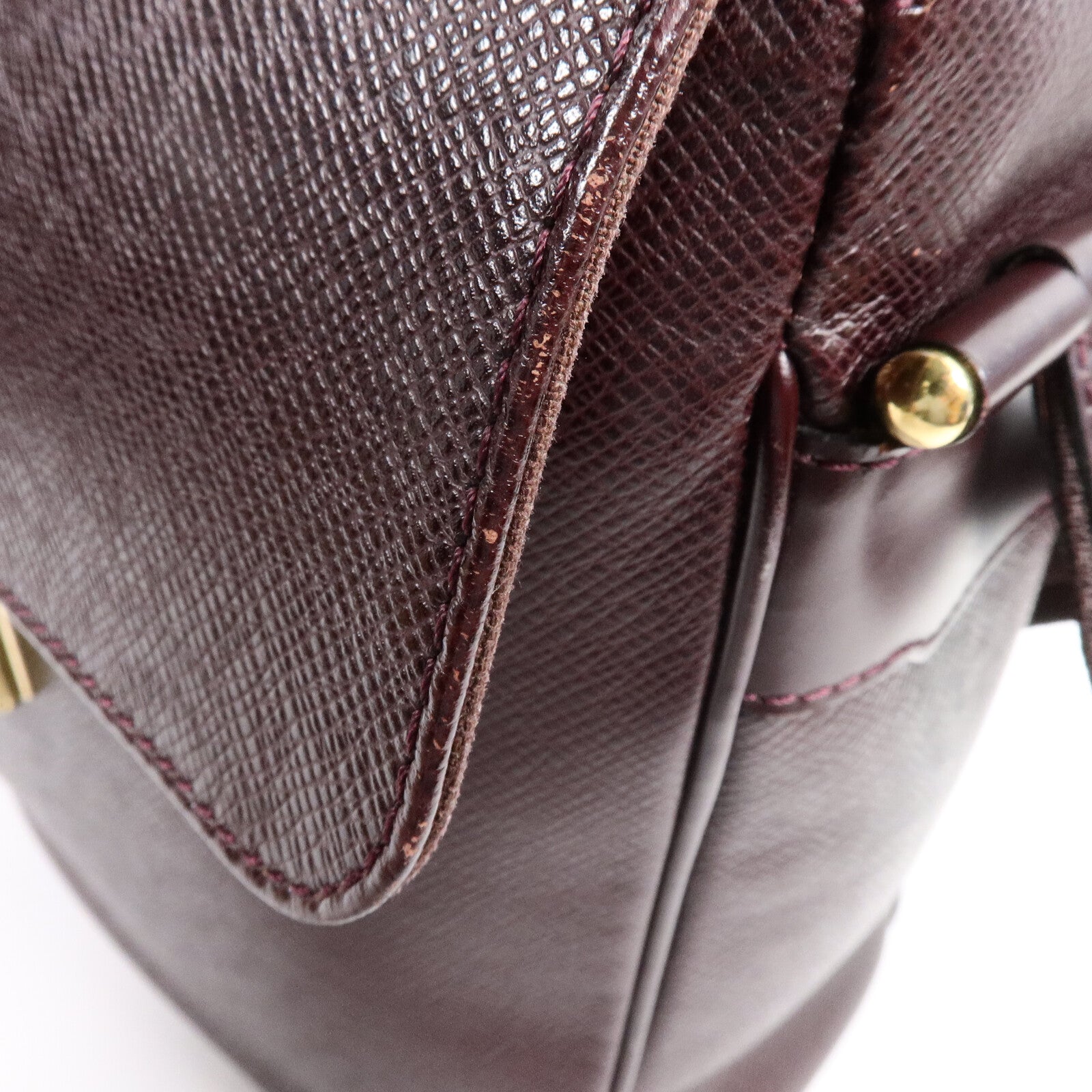 LOUIS VUITTON Taiga Yaranga肩背袋