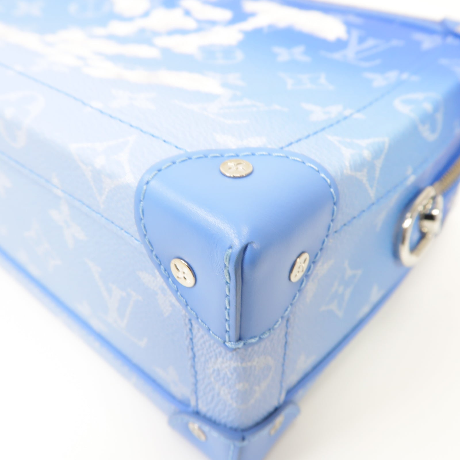 LOUIS VUITTON Monogram Clouds Soft Trunk銀扣肩背袋藍色