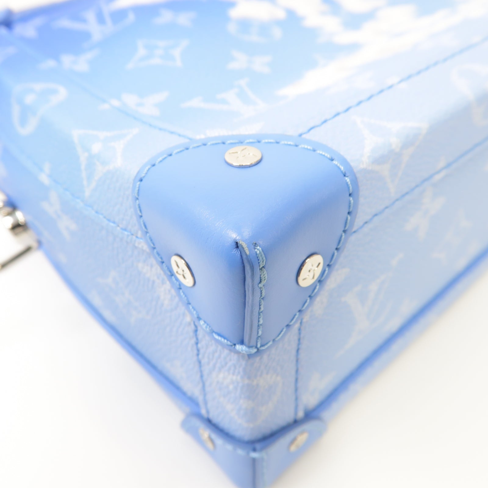 LOUIS VUITTON Monogram Clouds Soft Trunk銀扣肩背袋藍色