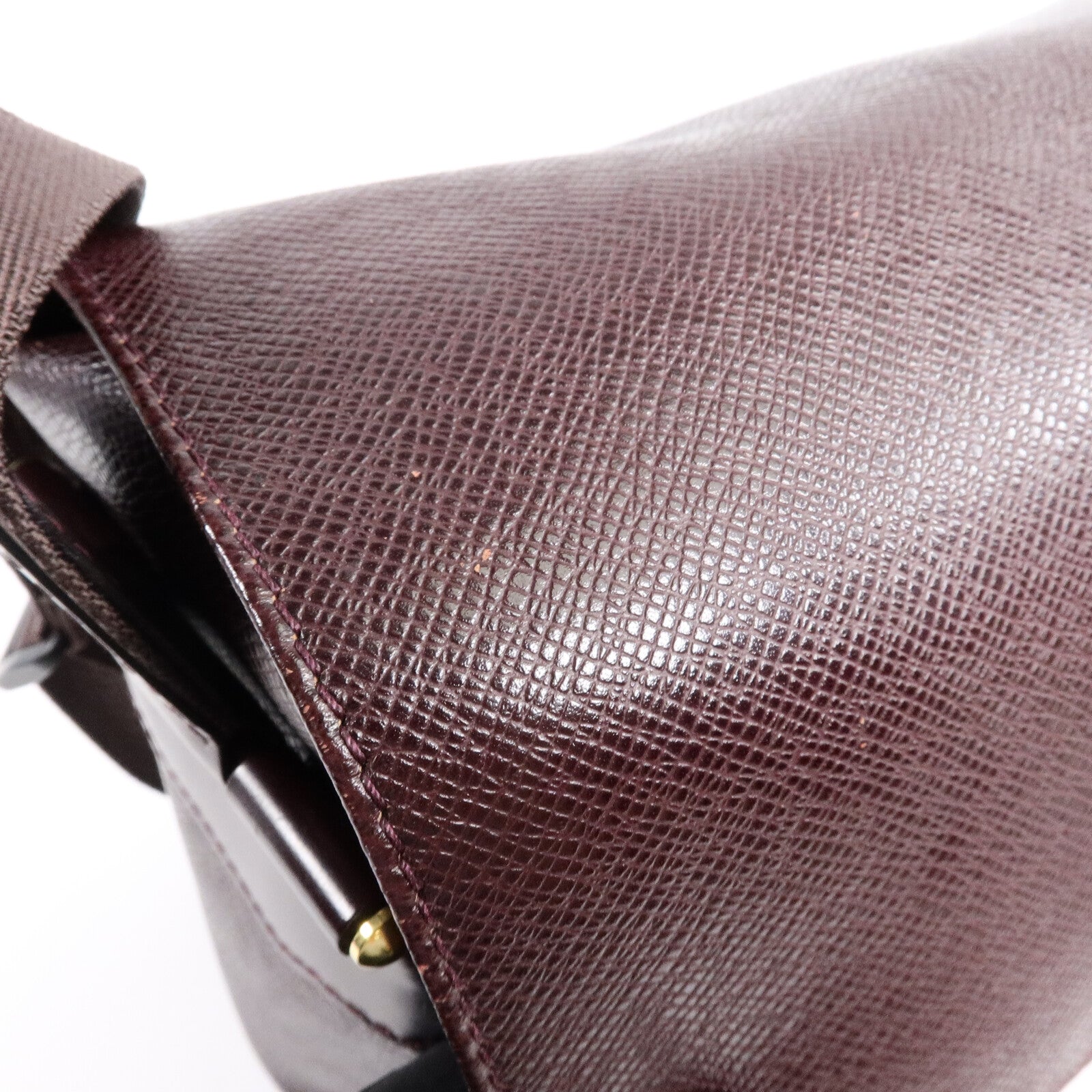 LOUIS VUITTON Taiga Yaranga肩背袋