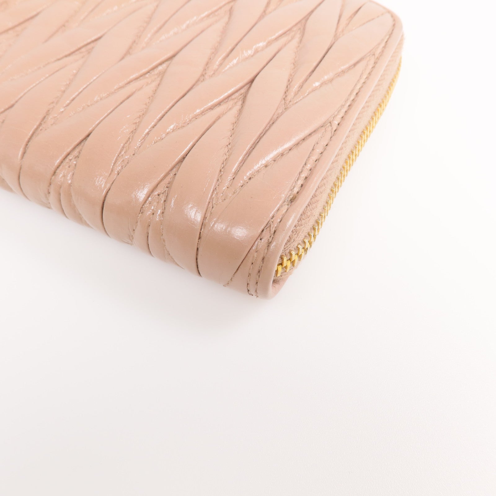Miu Miu 【激減優惠】牛皮皮革long Wallet 金扣長錢包