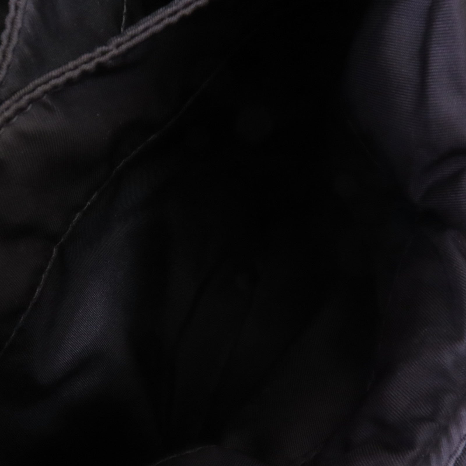 PRADA 尼龍Prada Soft Padded Mini手挽袋