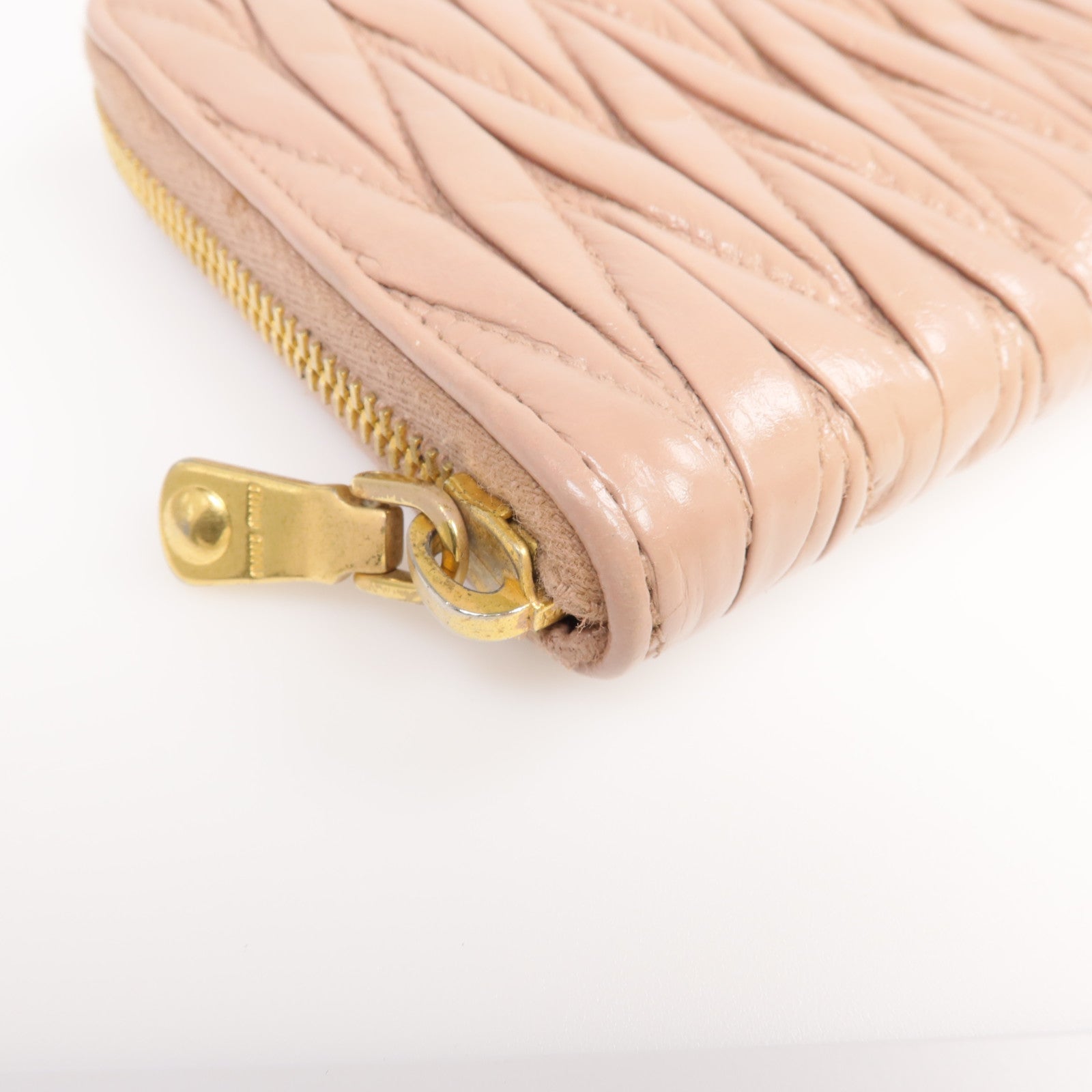 Miu Miu 【激減優惠】牛皮皮革long Wallet 金扣長錢包