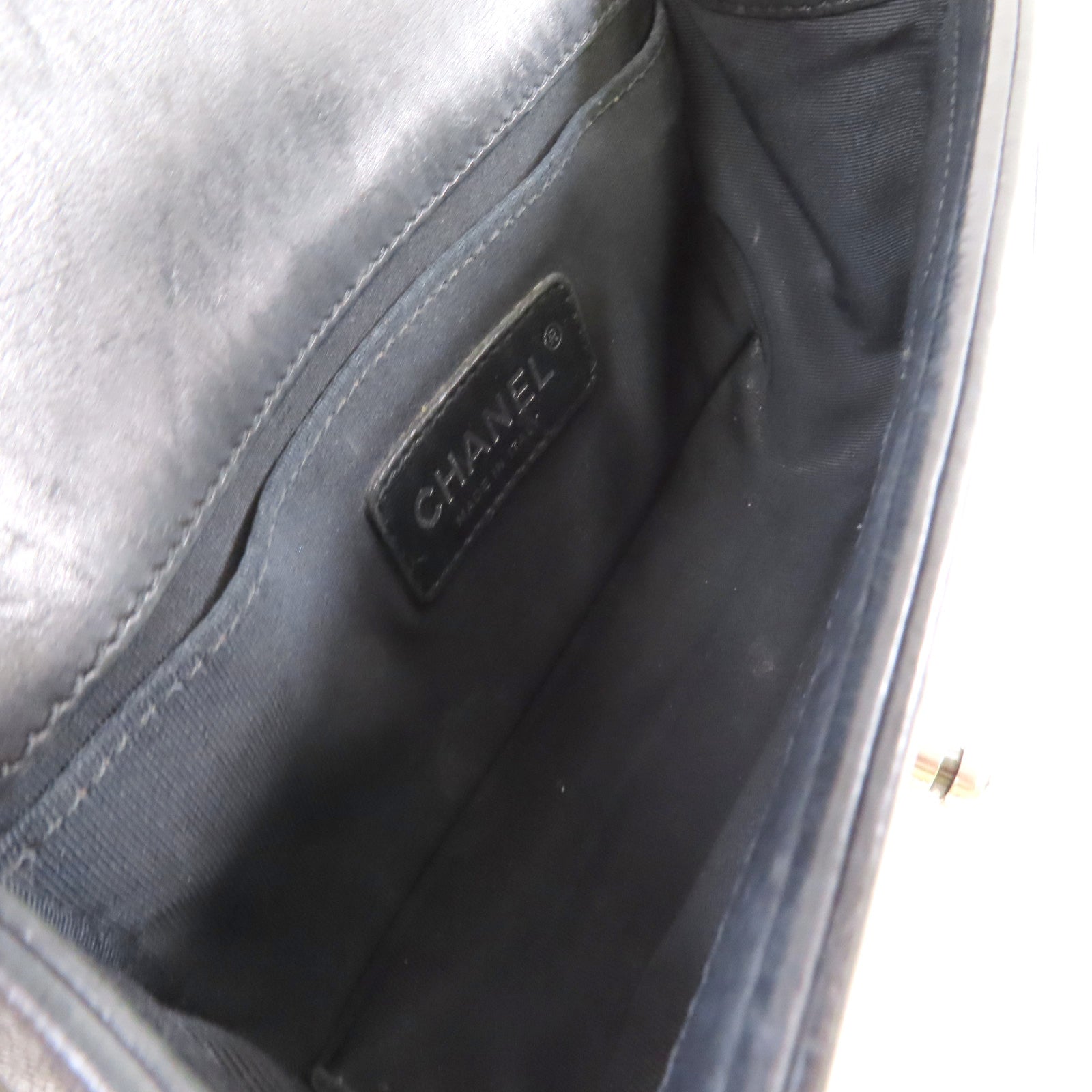 CHANEL 菱格牛皮皮革Boy Chanel 20 Chain Shoulder Bag銀扣鏈帶肩背袋黑色