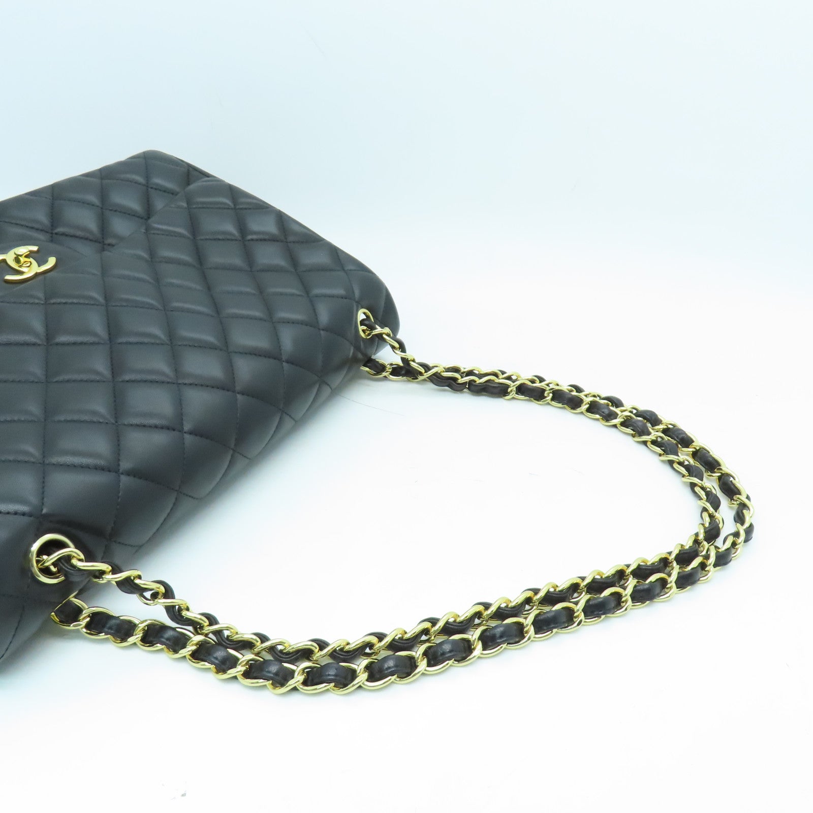 CHANEL 【清倉大減價】菱格羊皮皮革Classic Chain Shoulder金扣鏈帶肩背袋黑色