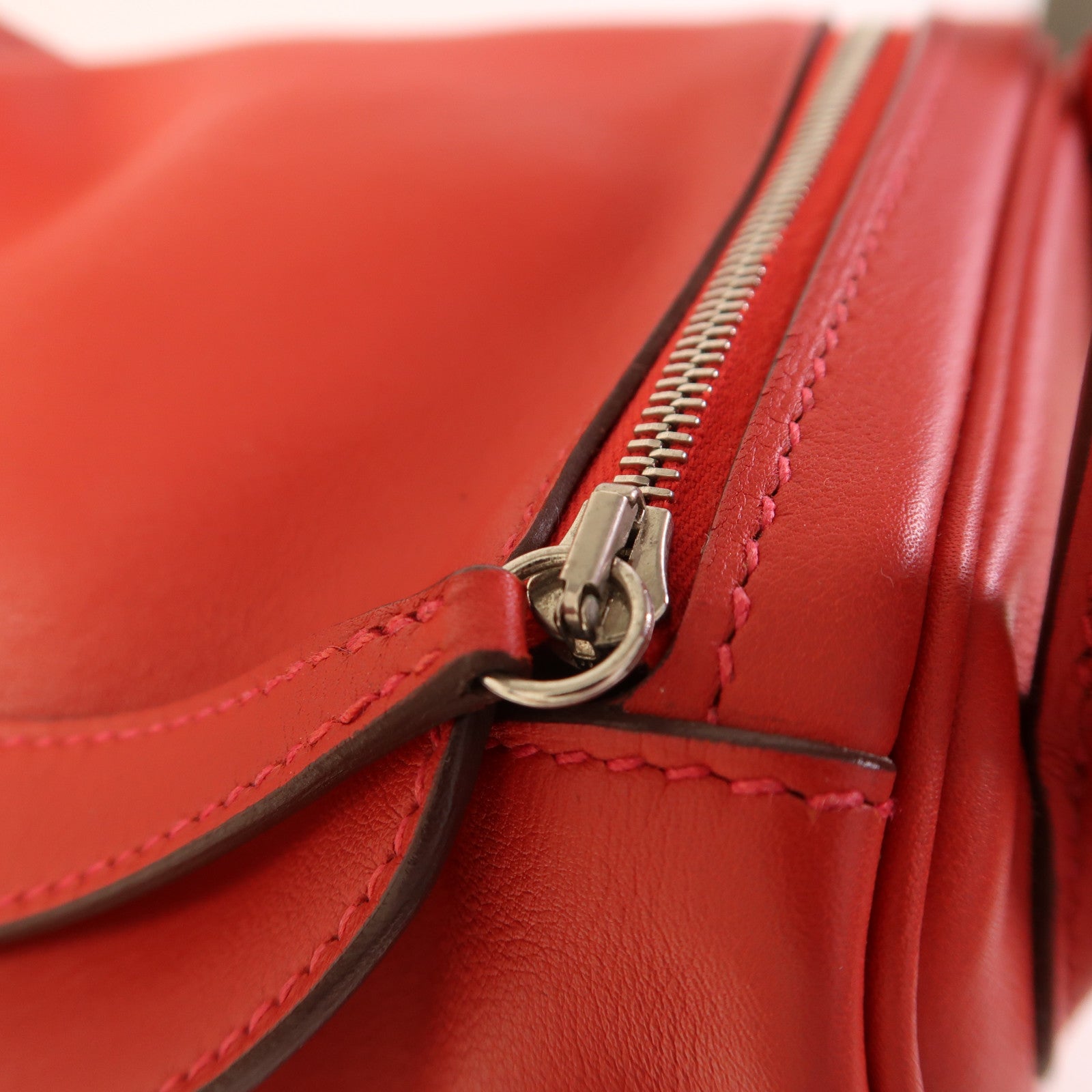 HERMES Swift皮革Lindy 26銀扣手挽肩背兩用袋Rouge Casaque