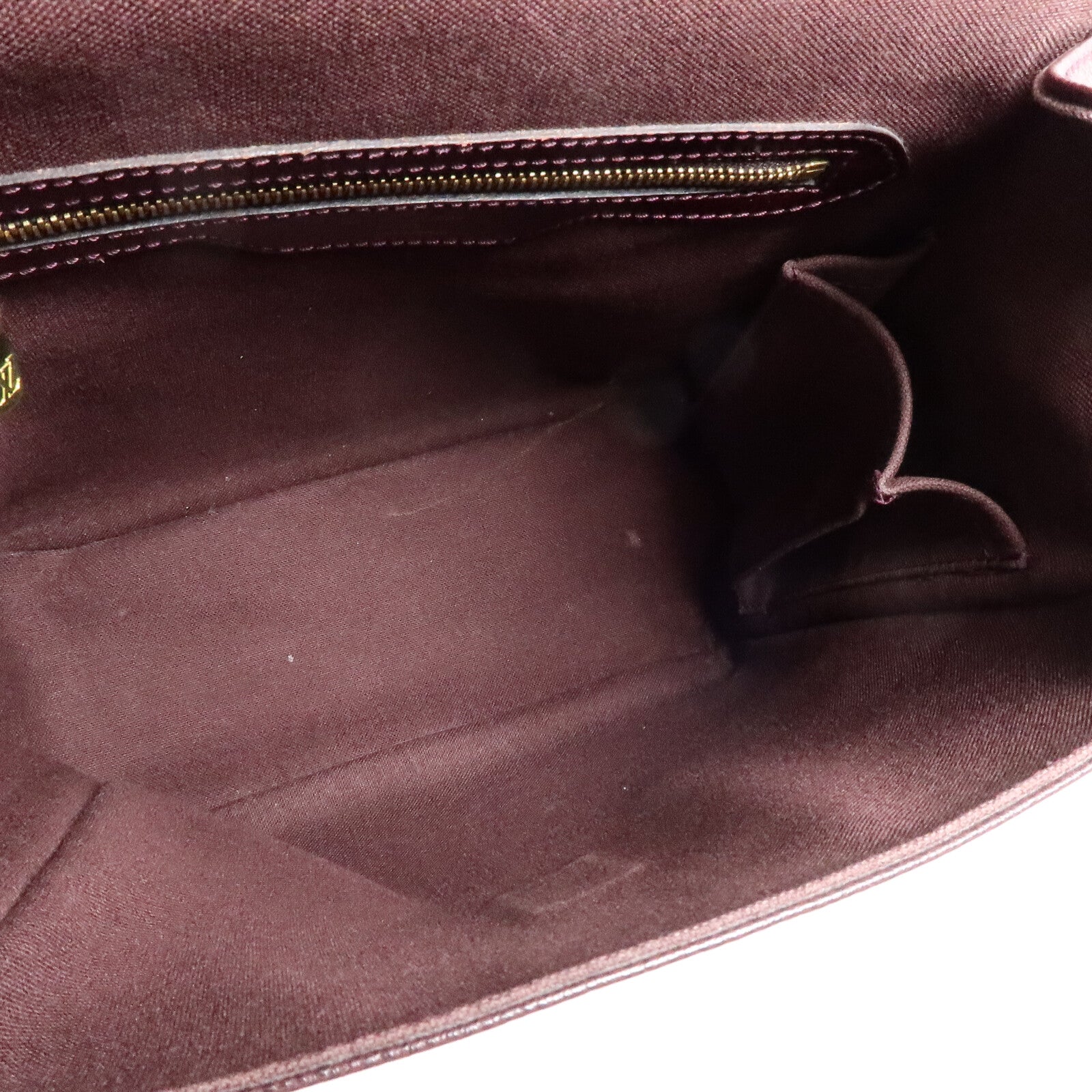 LOUIS VUITTON Taiga Yaranga肩背袋