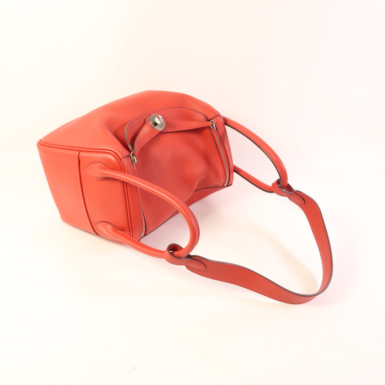 HERMES Swift皮革Lindy 26銀扣手挽肩背兩用袋Rouge Casaque