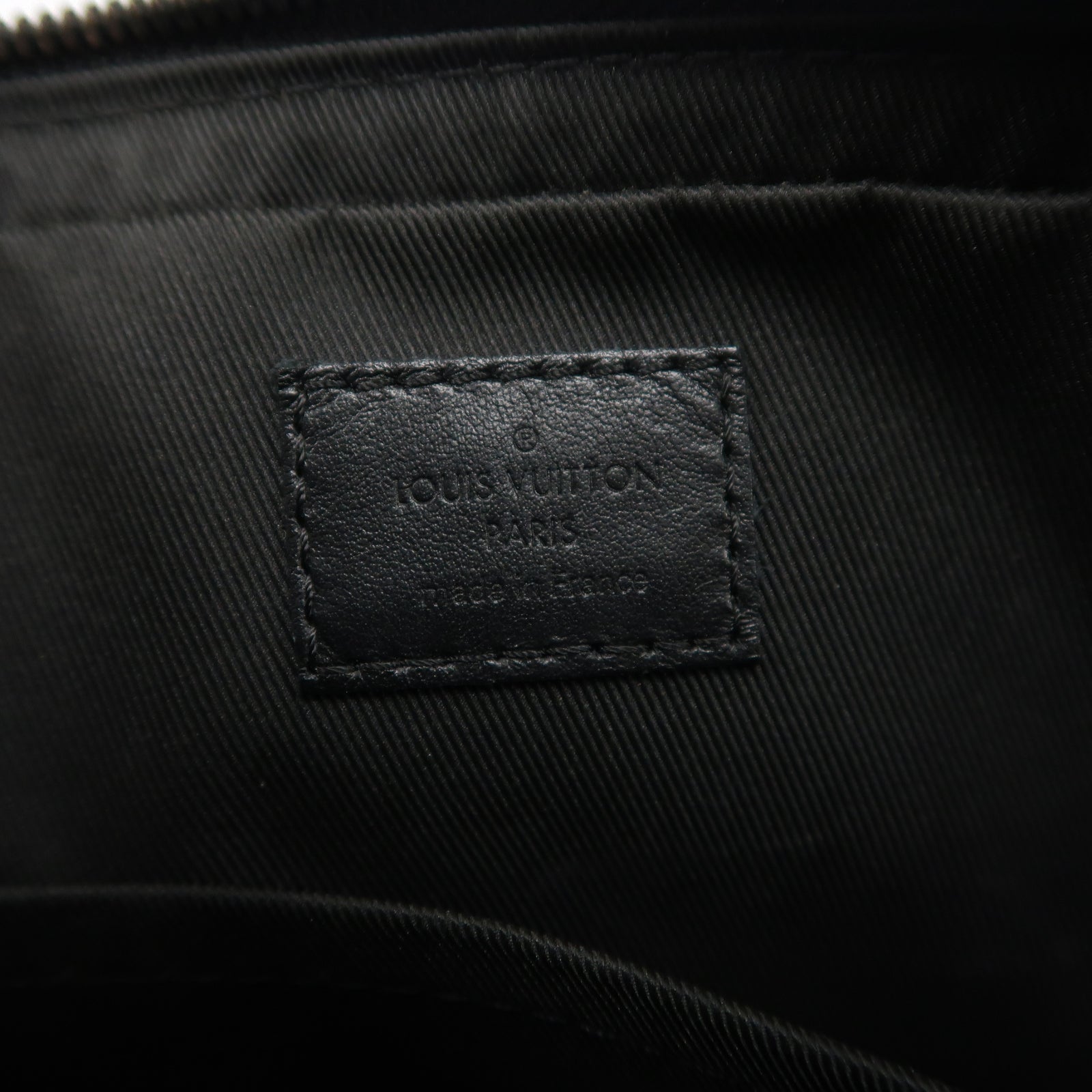 LOUIS VUITTON Monogram Eclipse Trio Messenger Bag銀扣肩背袋黑色