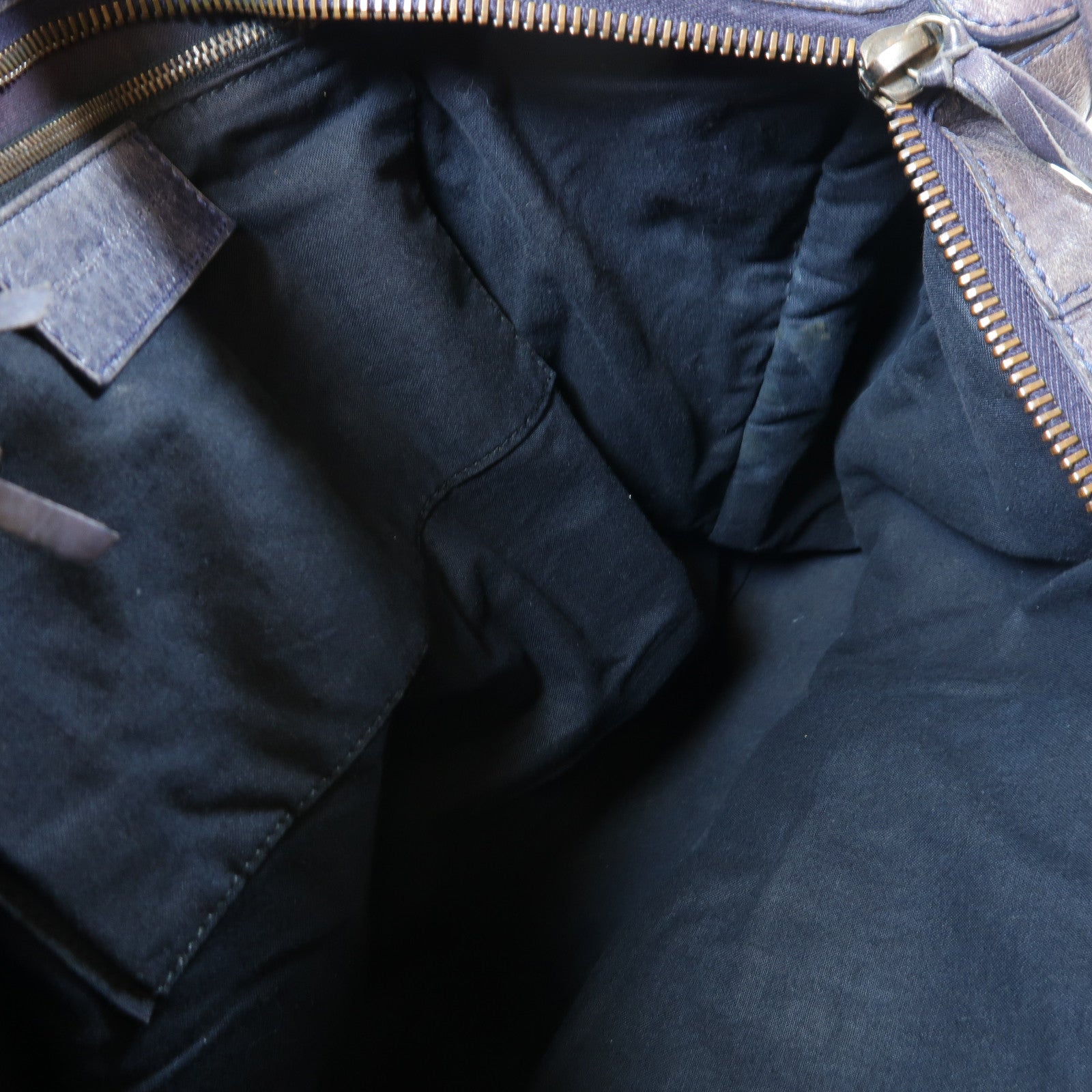 BALENCIAGA 牛皮皮革Weekender銀扣手挽袋灰色