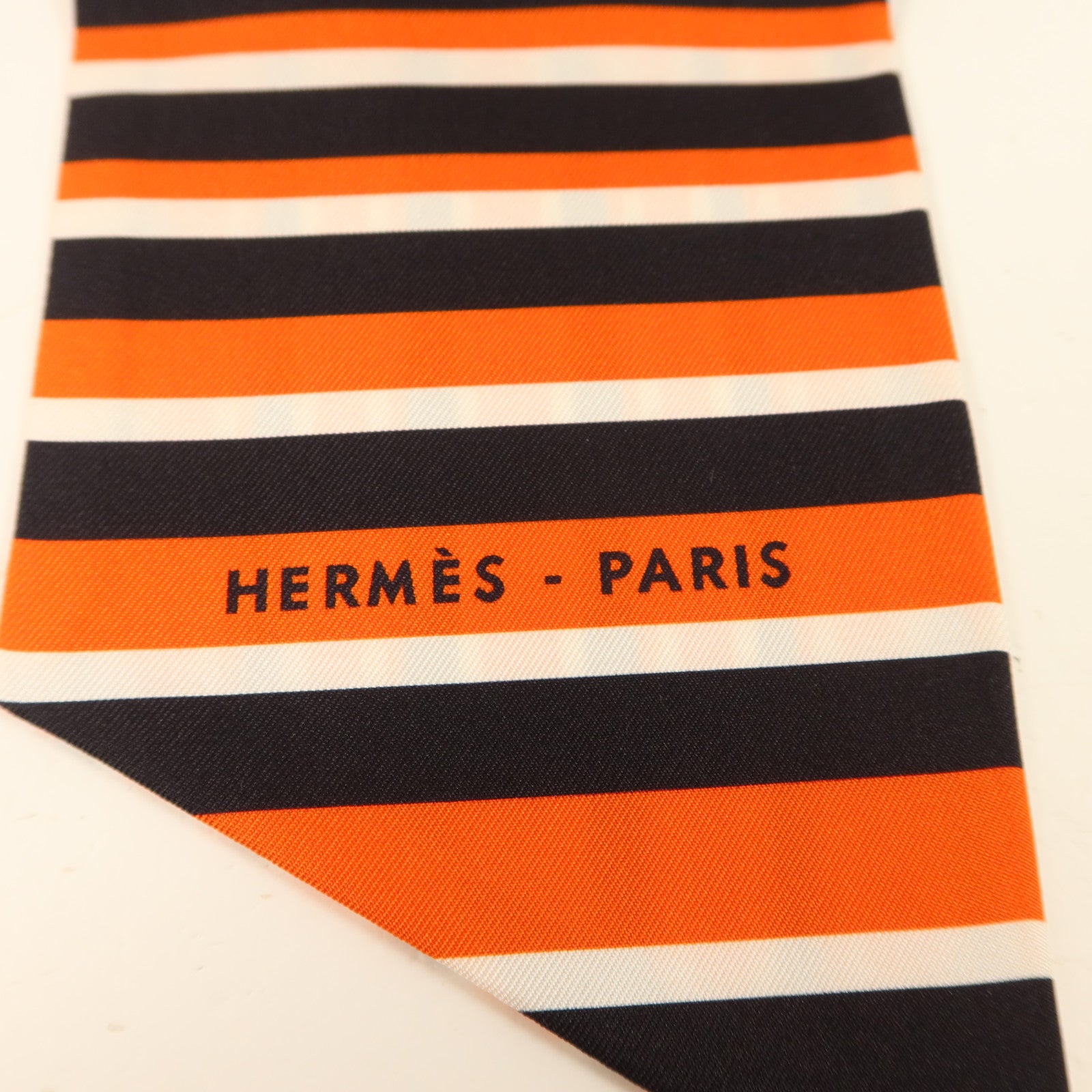 HERMES 絲質Maxi Twilly絲巾
